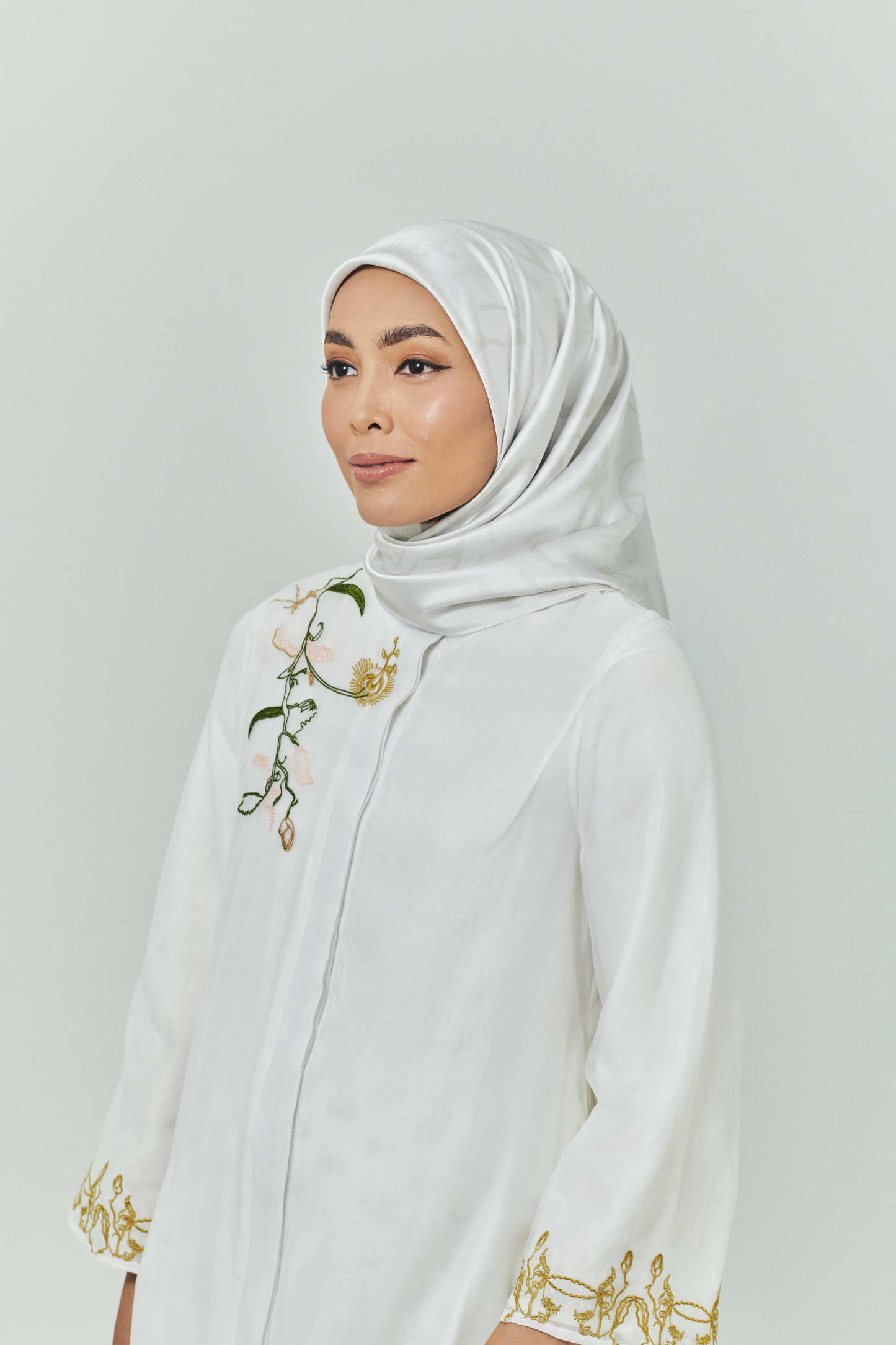 Hanna Ivory Satin Square Scarf