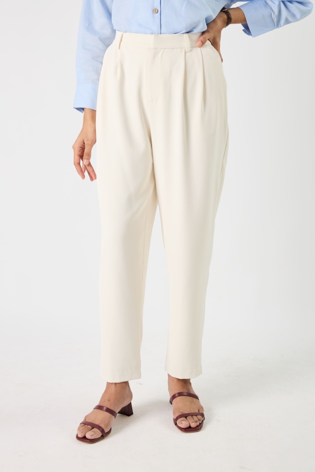 Jade Off-White Tapered Pants