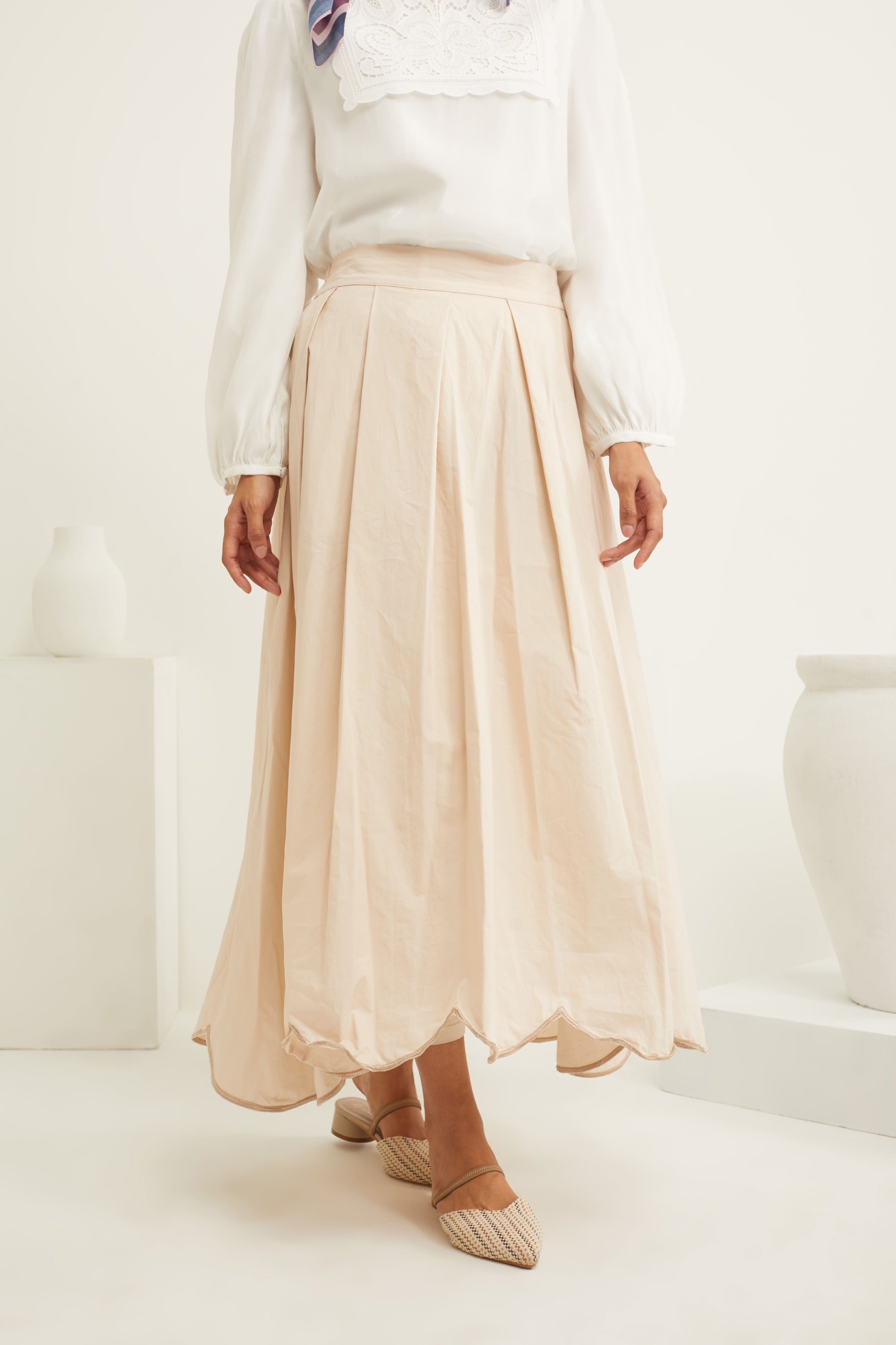 Dareen Beige Cotton Scallop Skirt