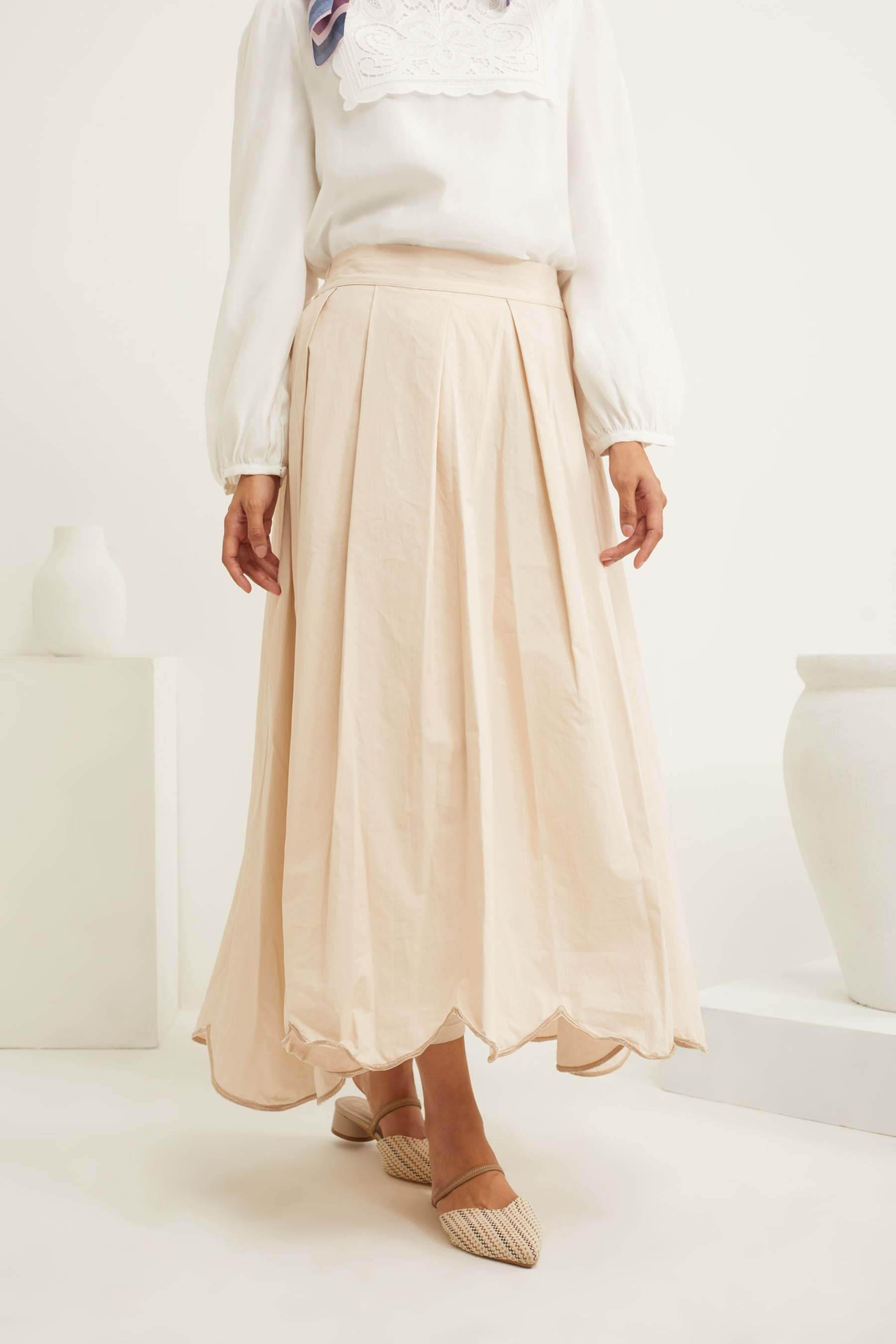 Dareen Beige Cotton Scallop Skirt