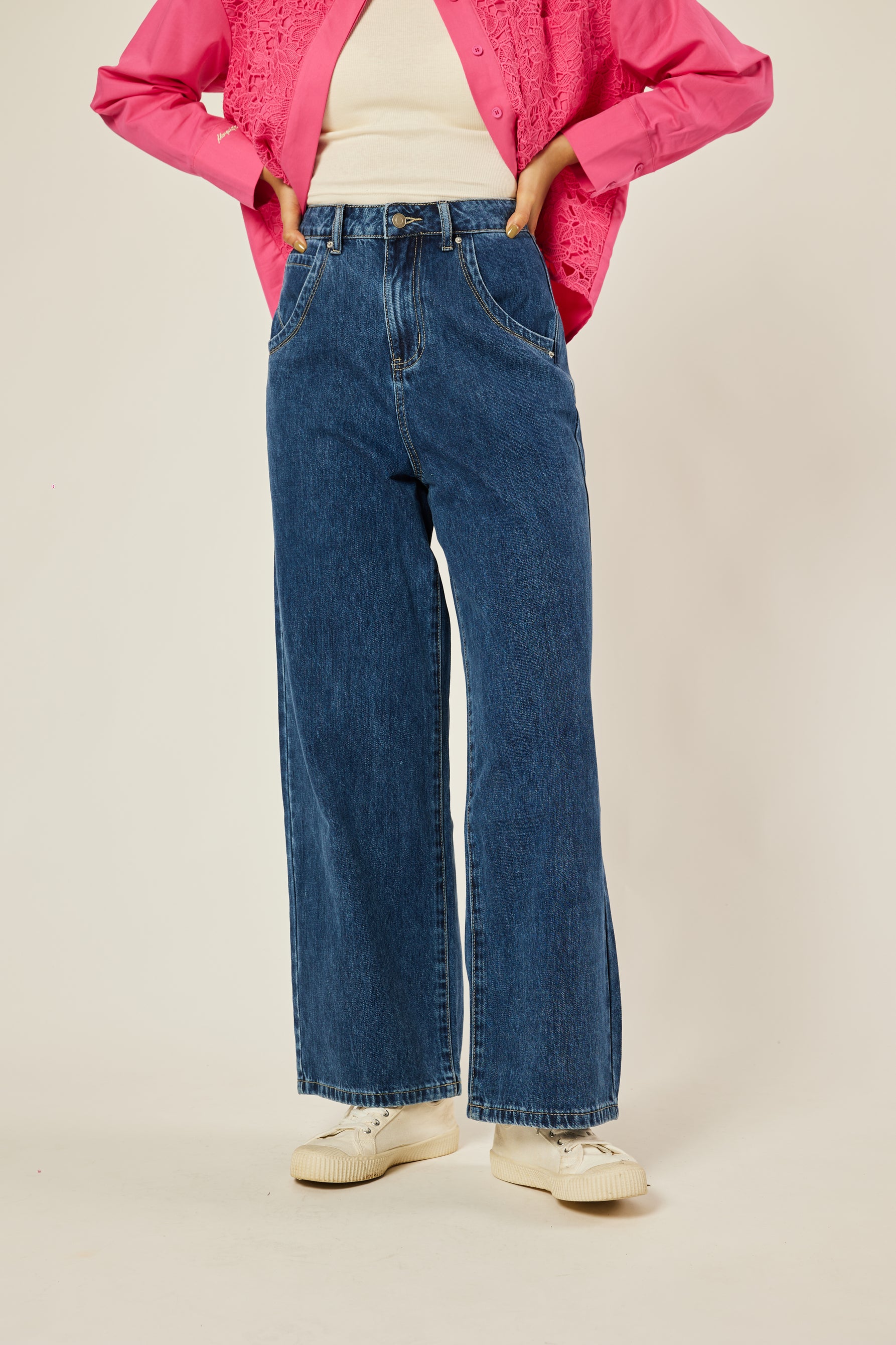 Lara Wide Straight Jeans - Blue