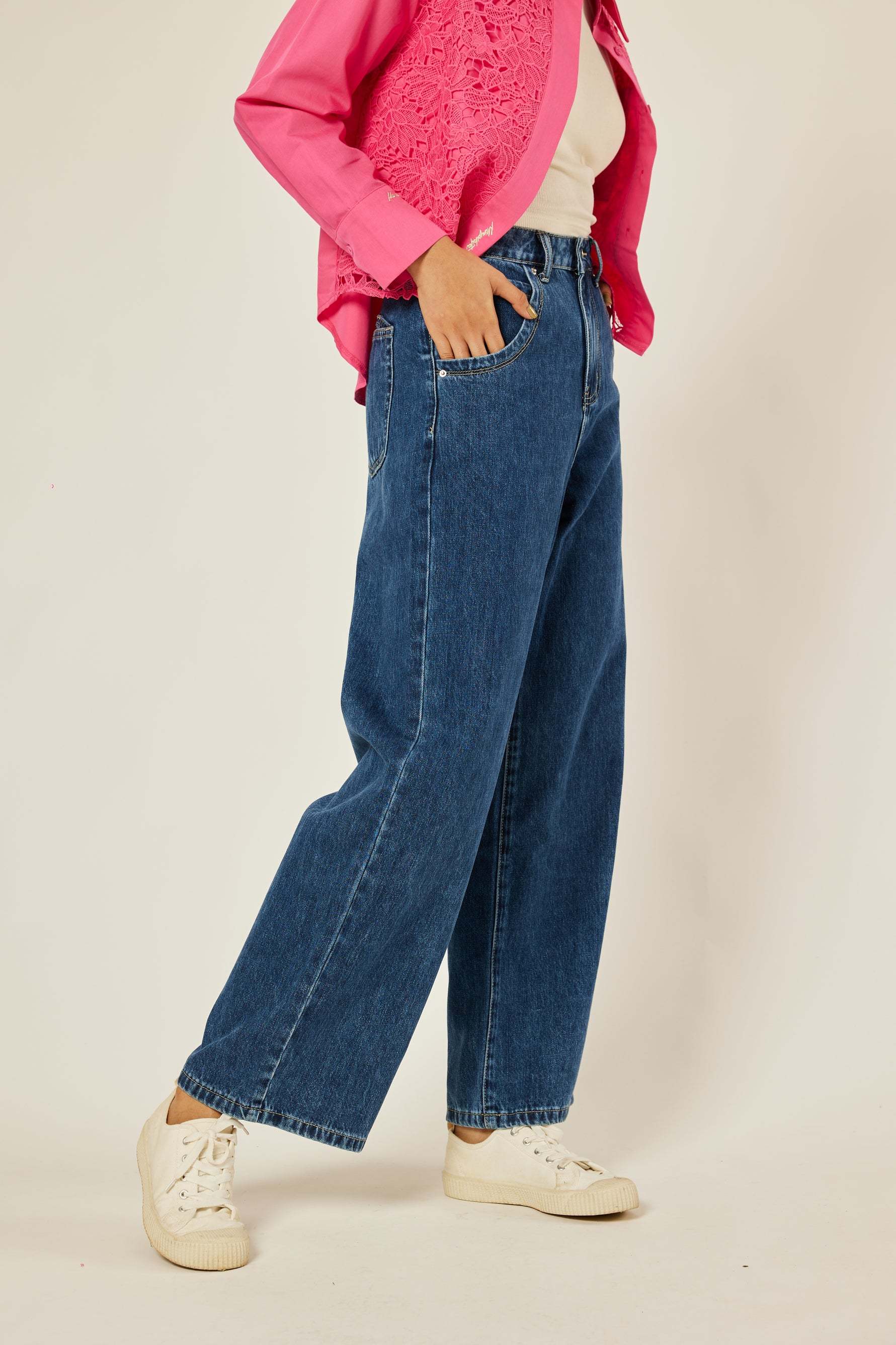 Lara Wide Straight Jeans - Blue
