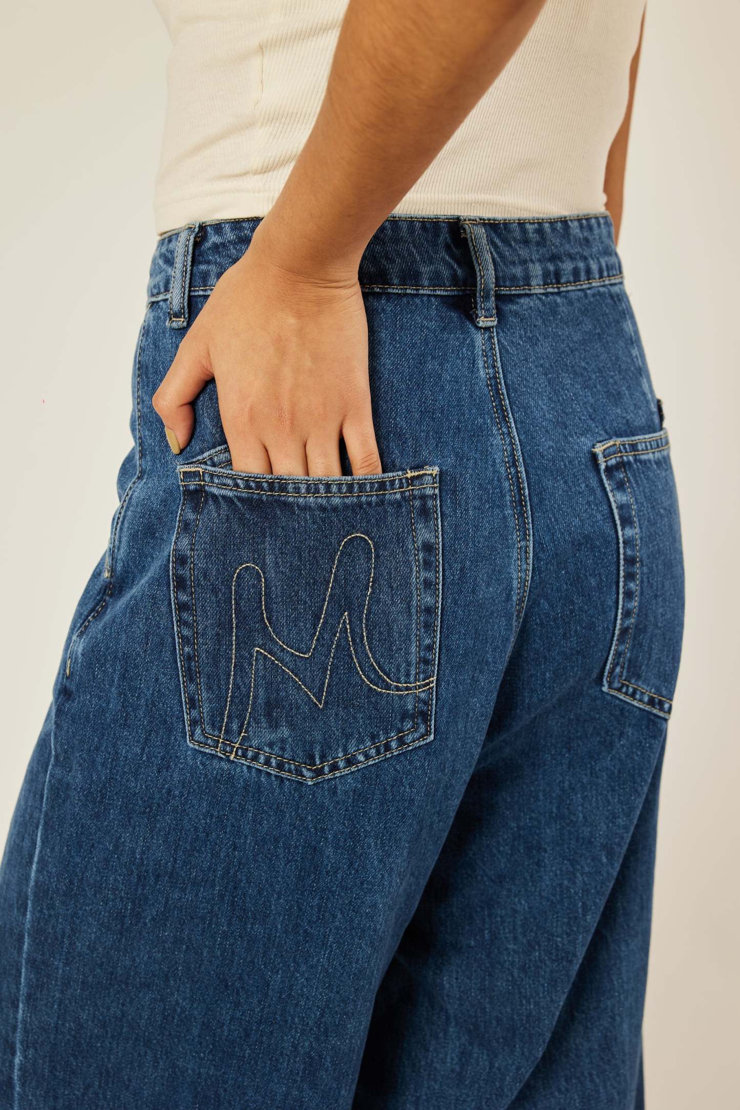 Lara Wide Straight Jeans - Blue