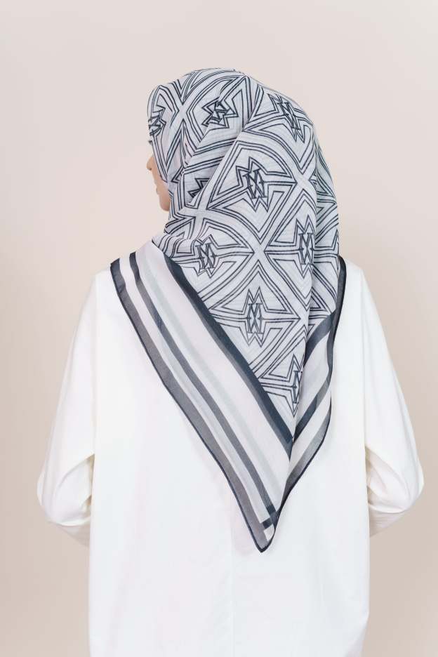 M Square Voile Scarf - White