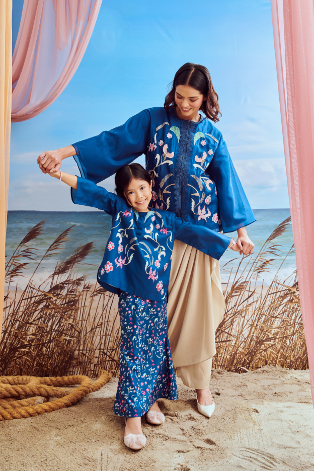 Hanna Navy Boxy Kurung