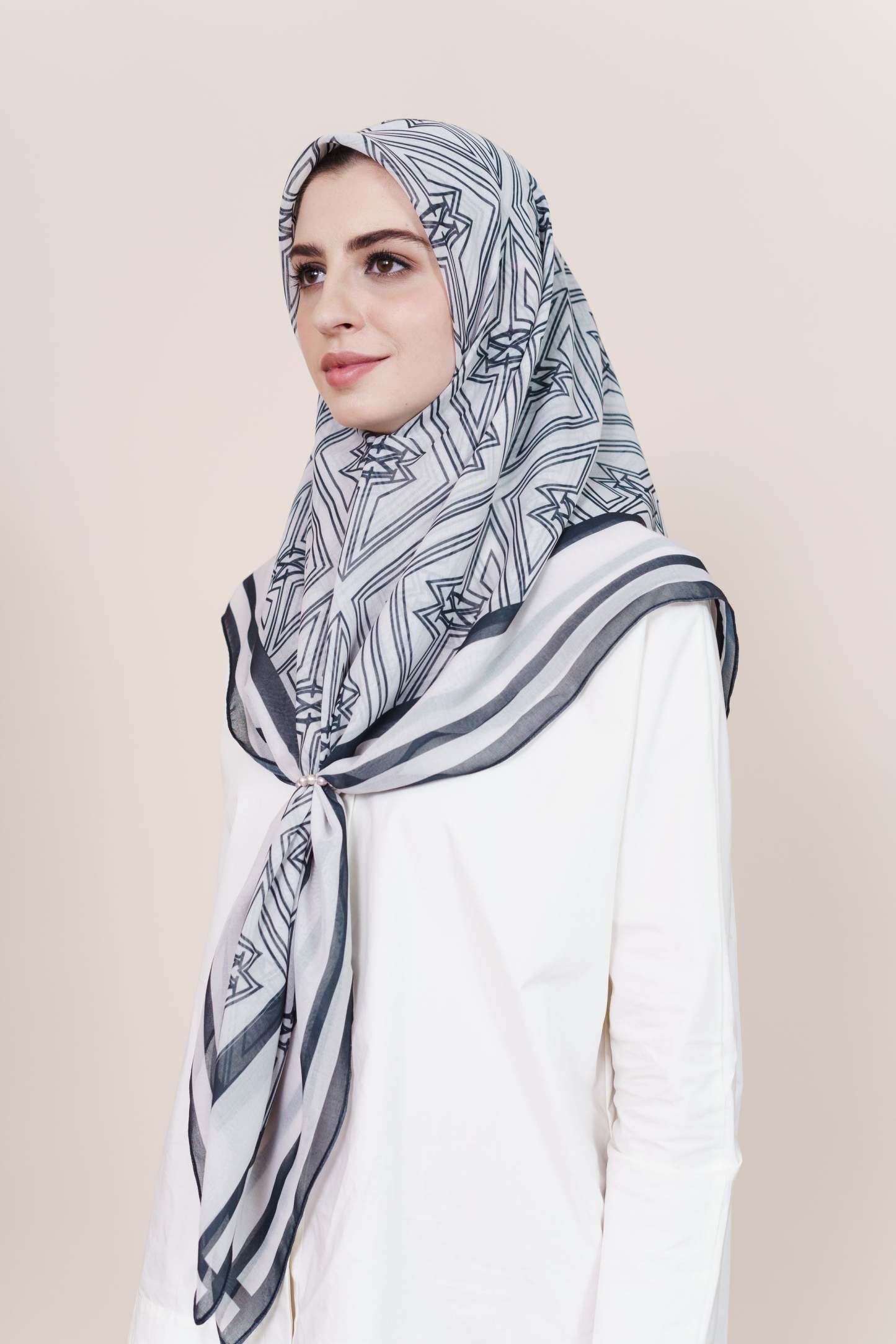 M Square Voile Scarf - White