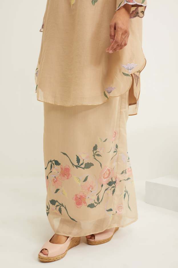 Aisha Beige Embroidered Kurung