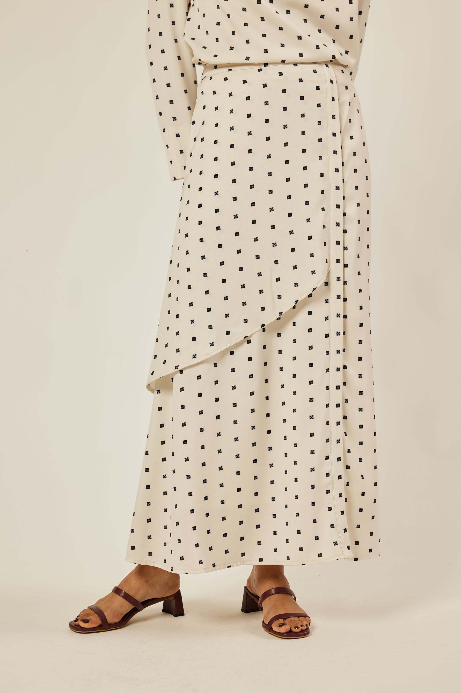Maisie Off White Mono Skirt