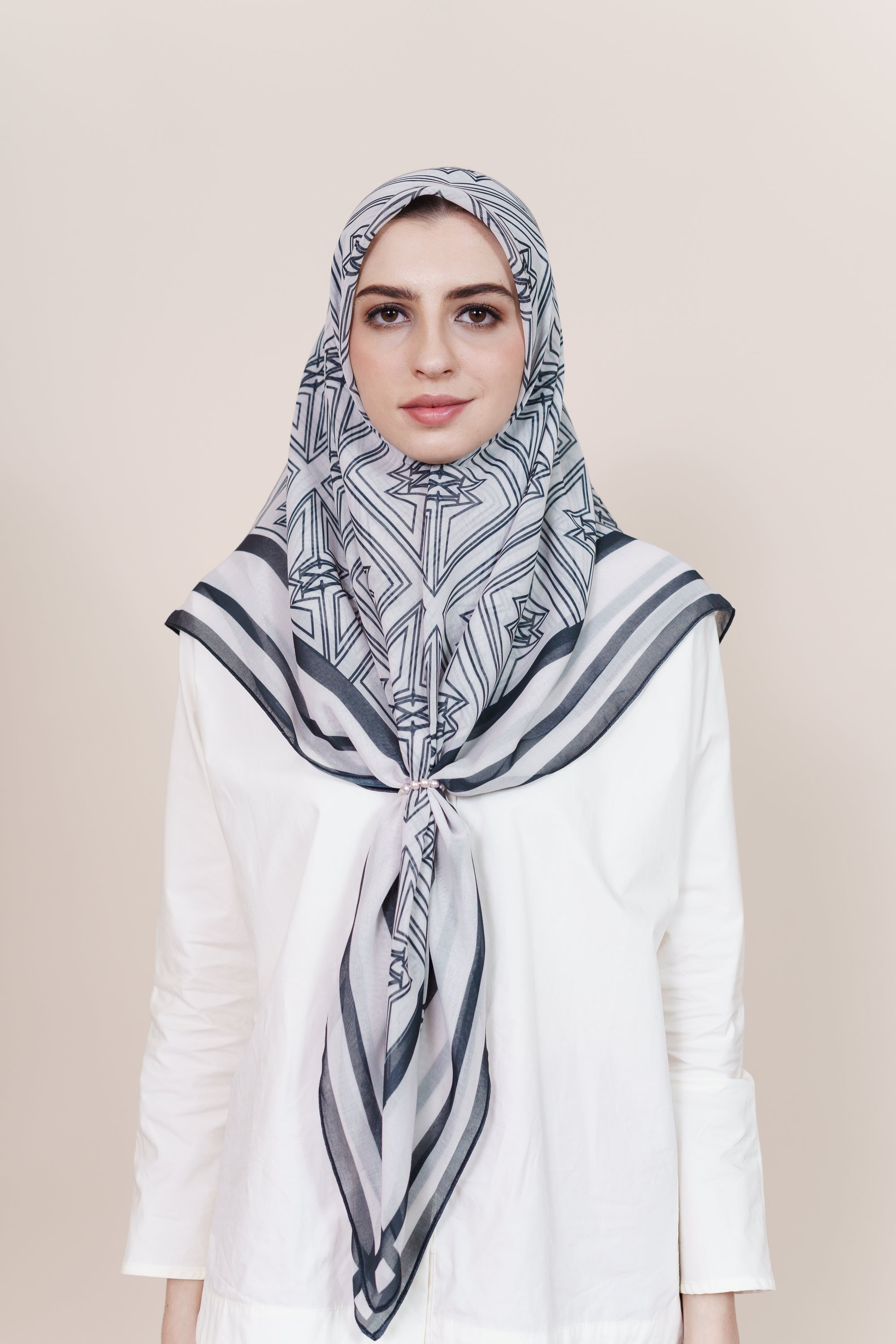 M Square Voile Scarf - White