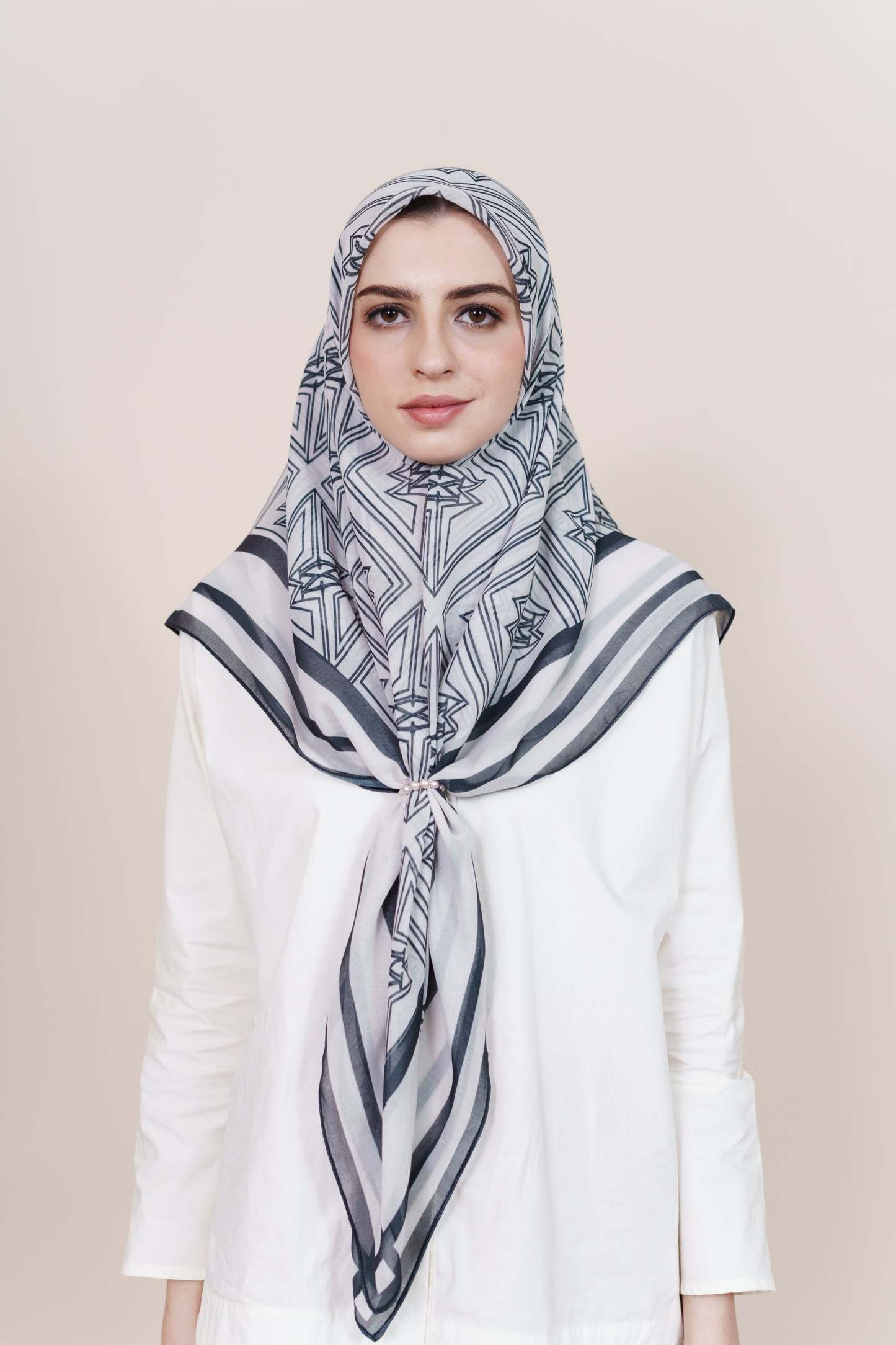 M Square Voile Scarf - White