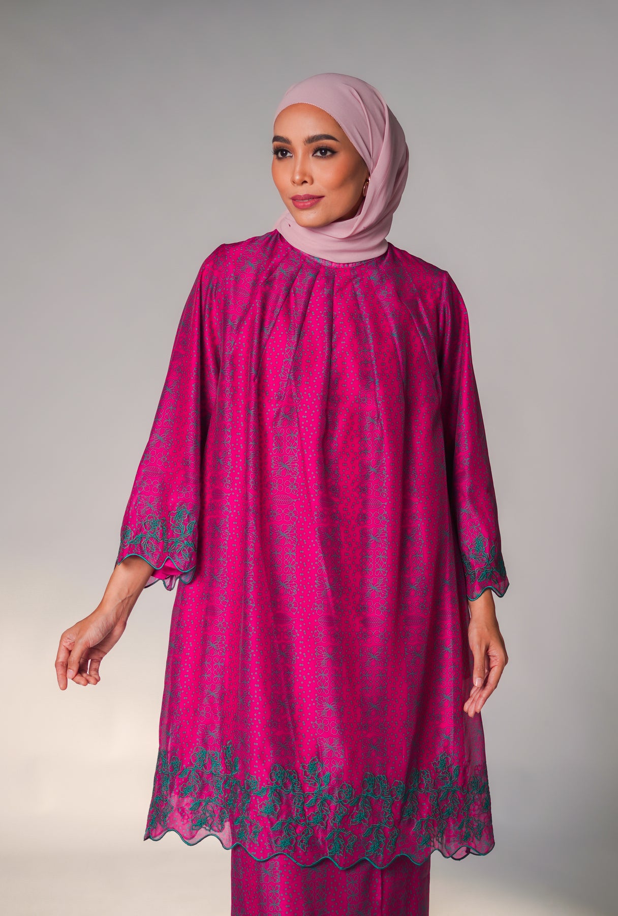 Manda Fushcia Pleated Long Kurung Set