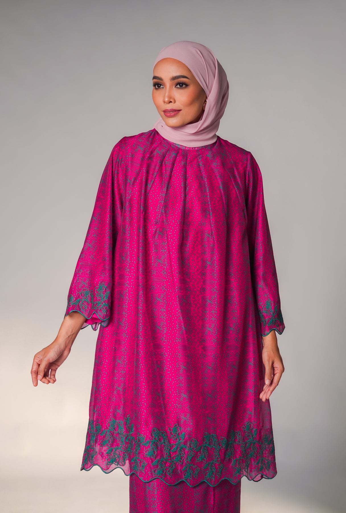 Manda Fushcia Pleated Long Kurung Set