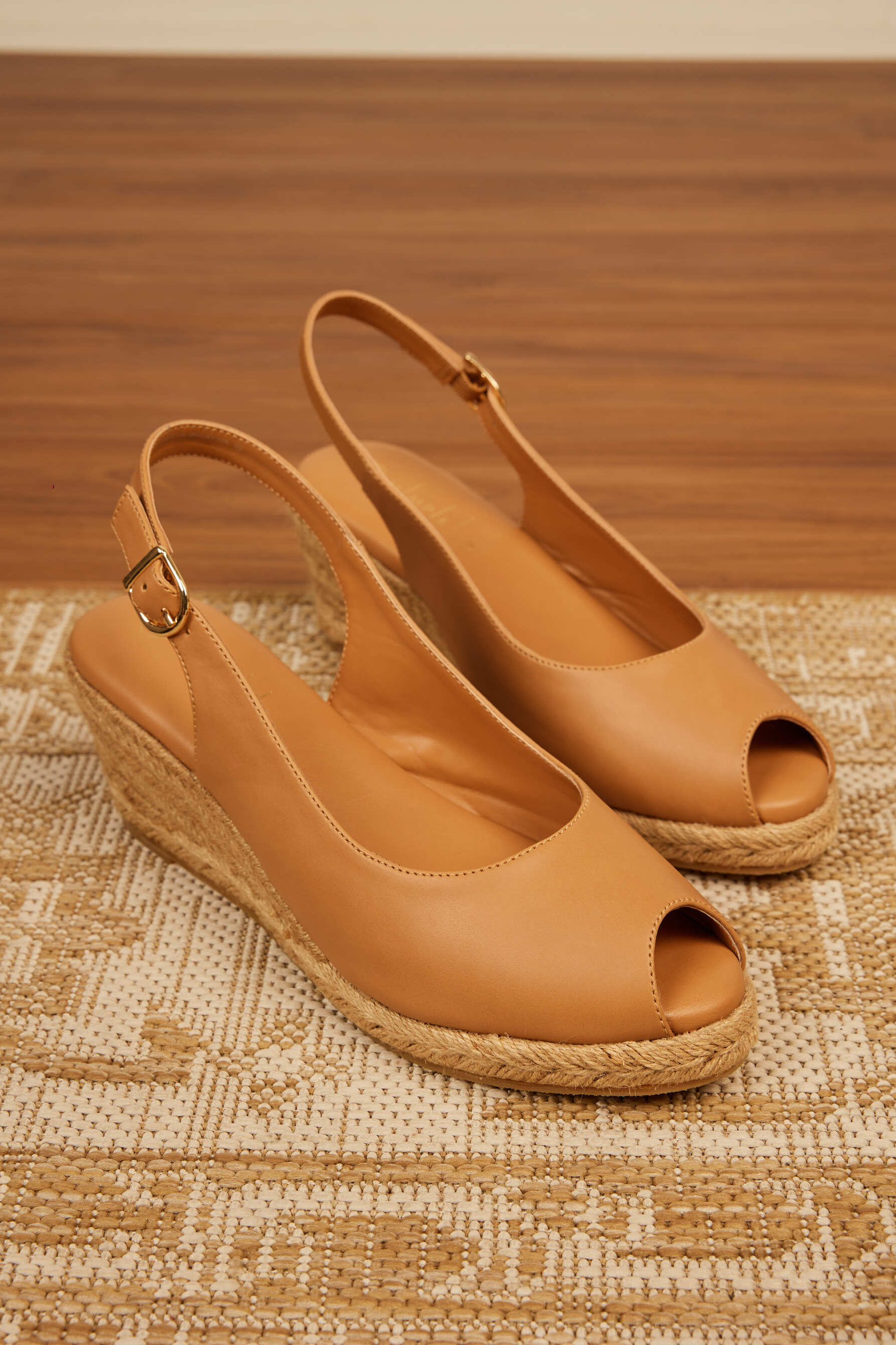 Mimpikita Brown Wedges