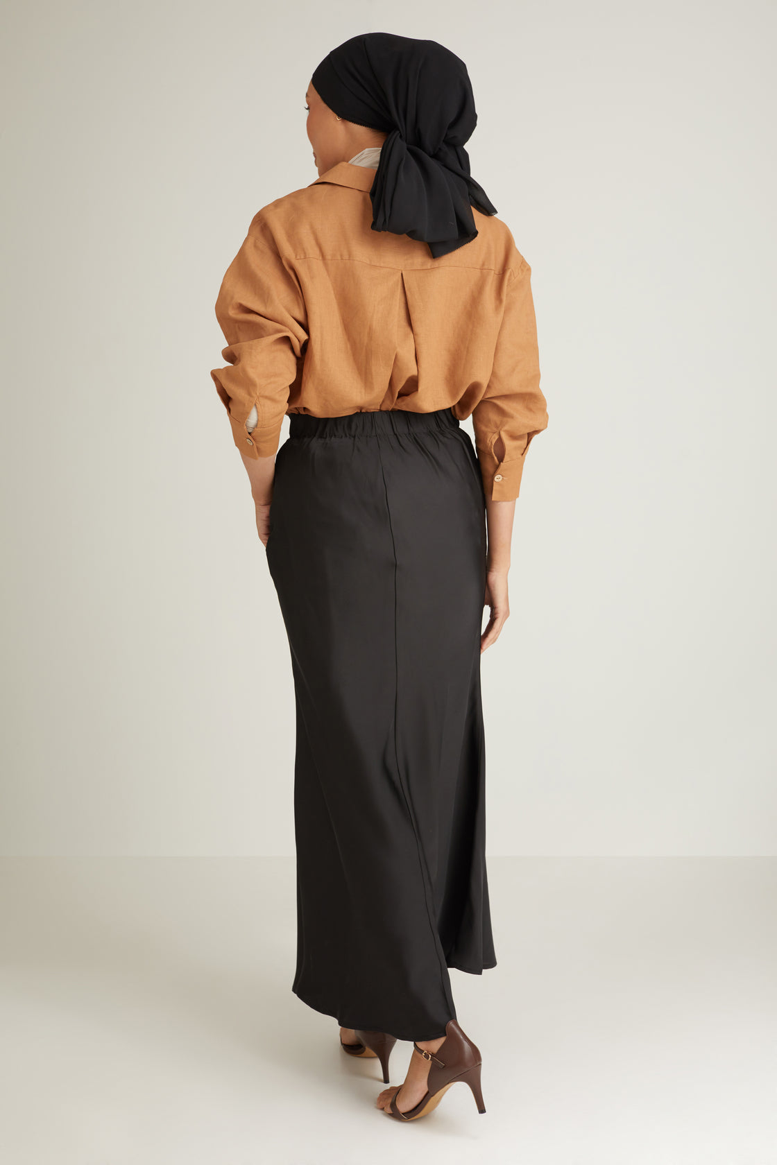 Cariño Black Bias Skirt