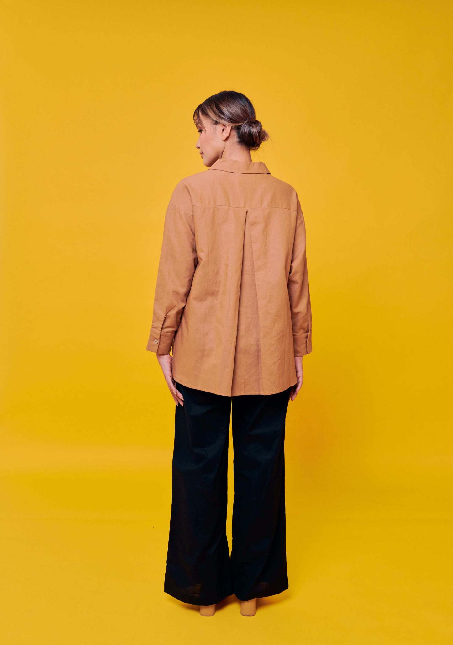 Rhu Camel Brown Linen Long Sleeve Shirt