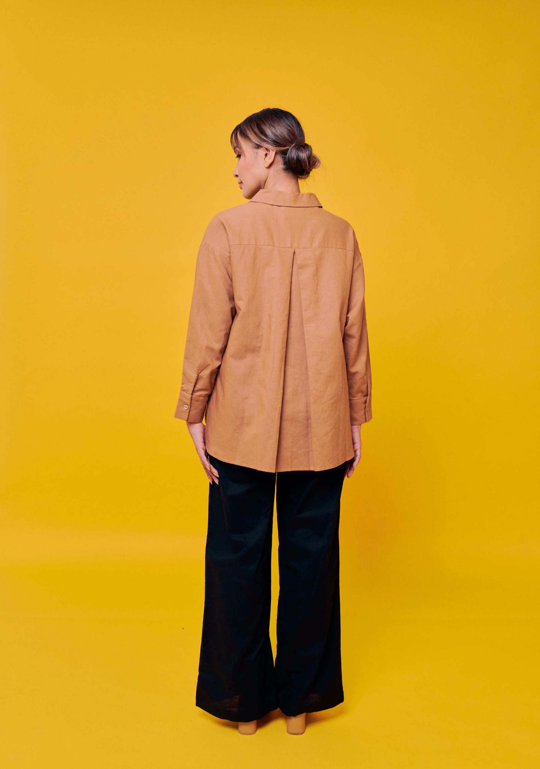 Rhu Camel Brown Linen Long Sleeve Shirt