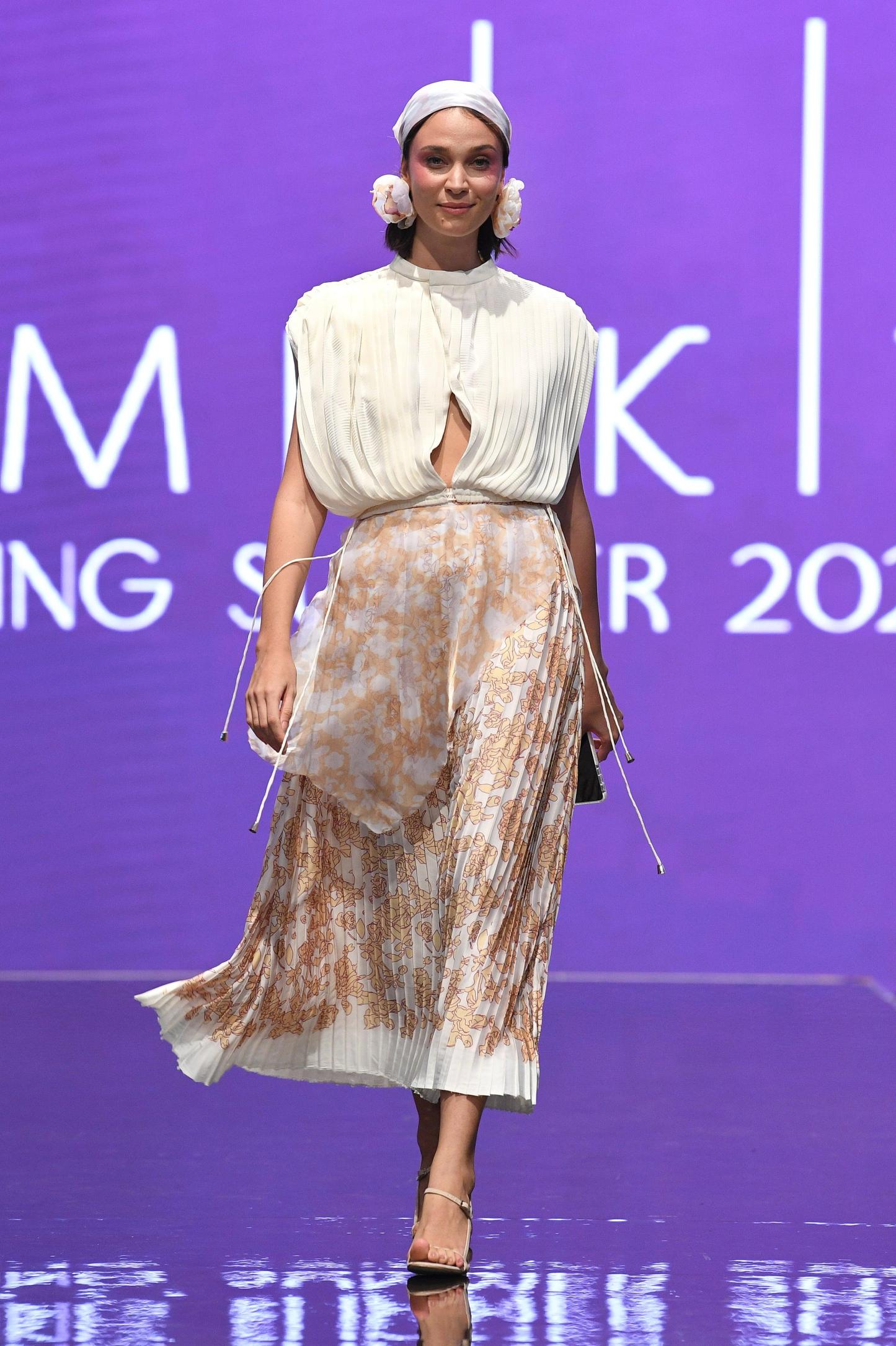 Clara Pleated Top - Mimpikita
