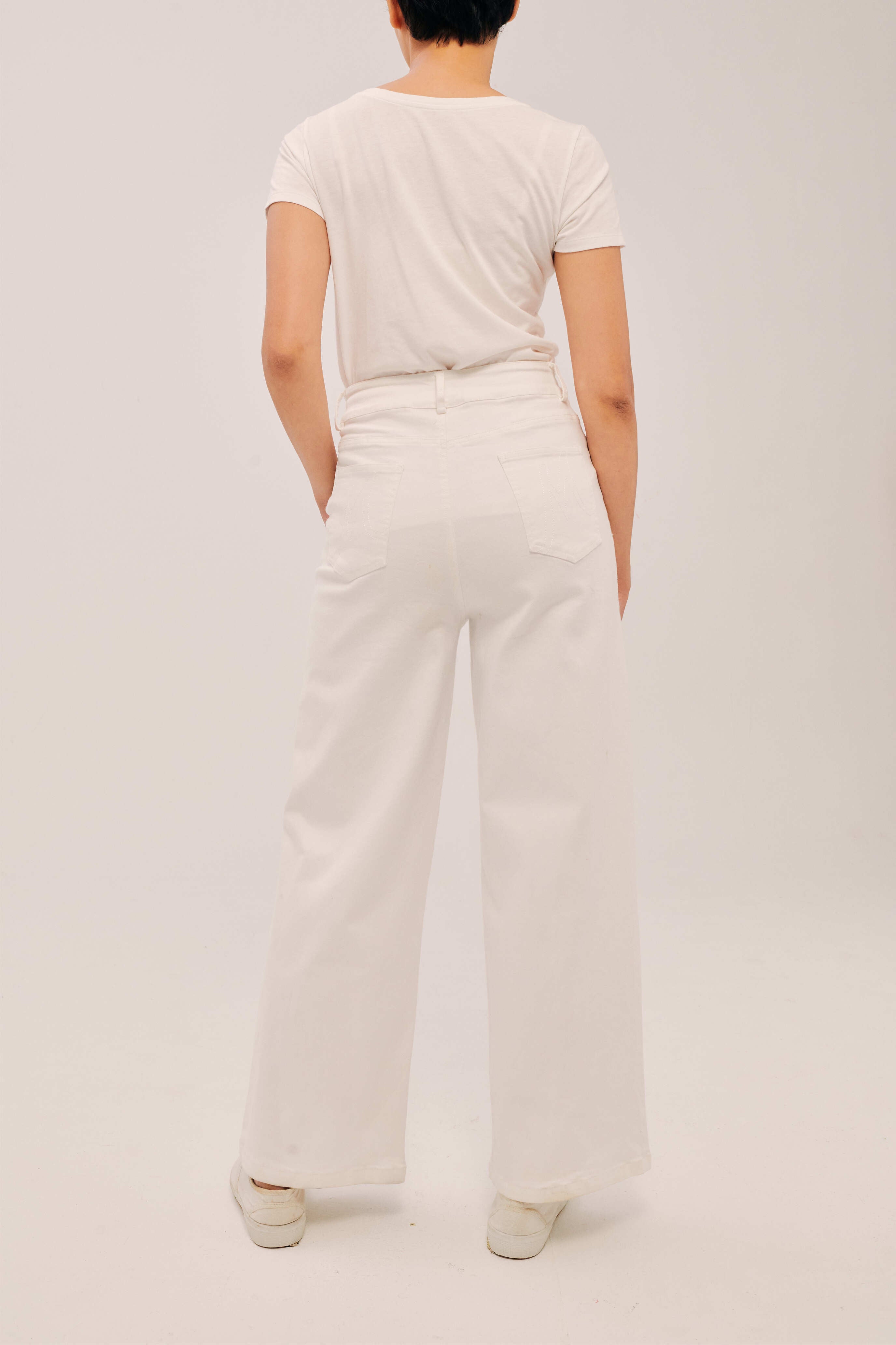 Good Off White Wideleg Silhouette Jeans