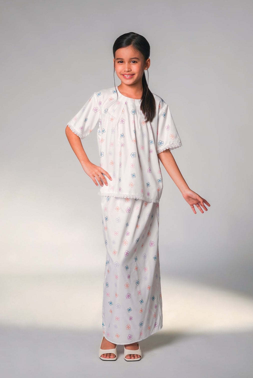 White Mini Manda Set