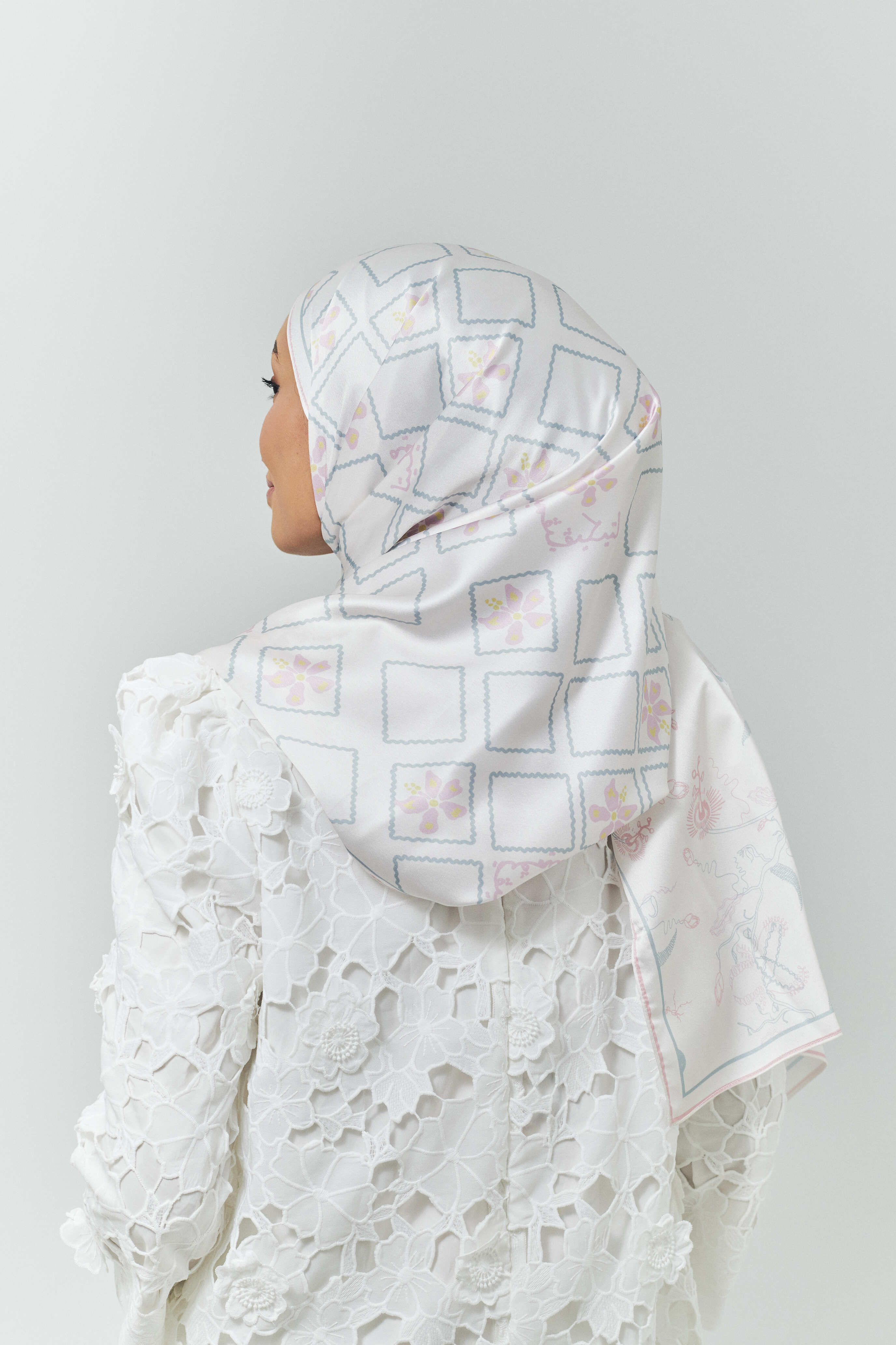 Raia Off White Satin Silk Shawl