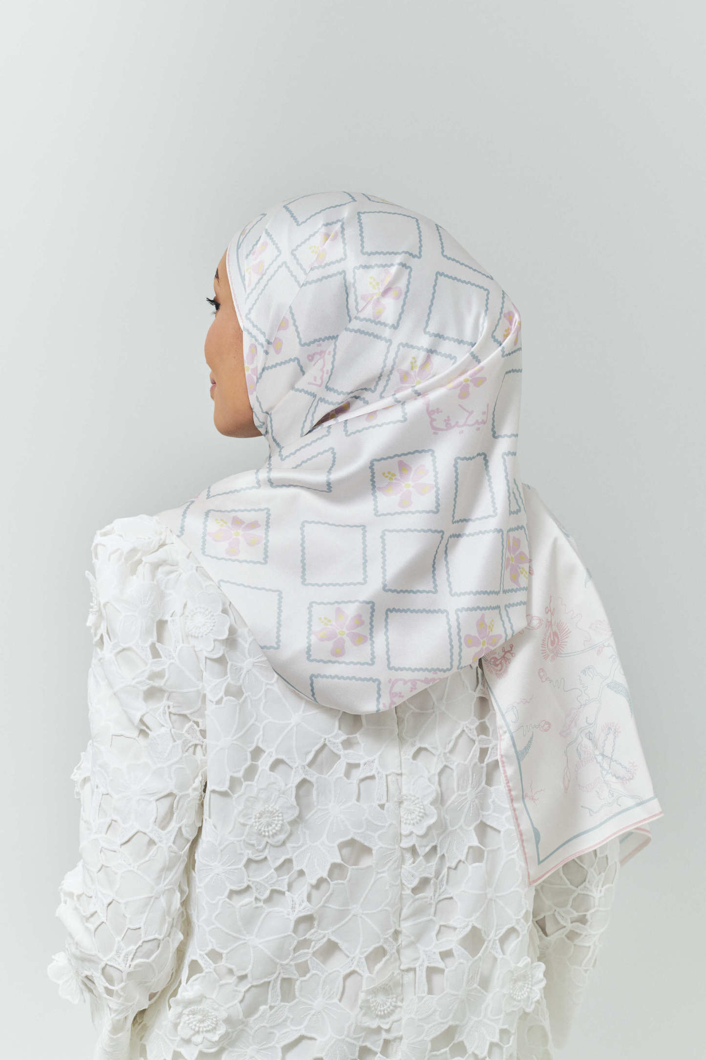 Raia Off White Satin Silk Shawl