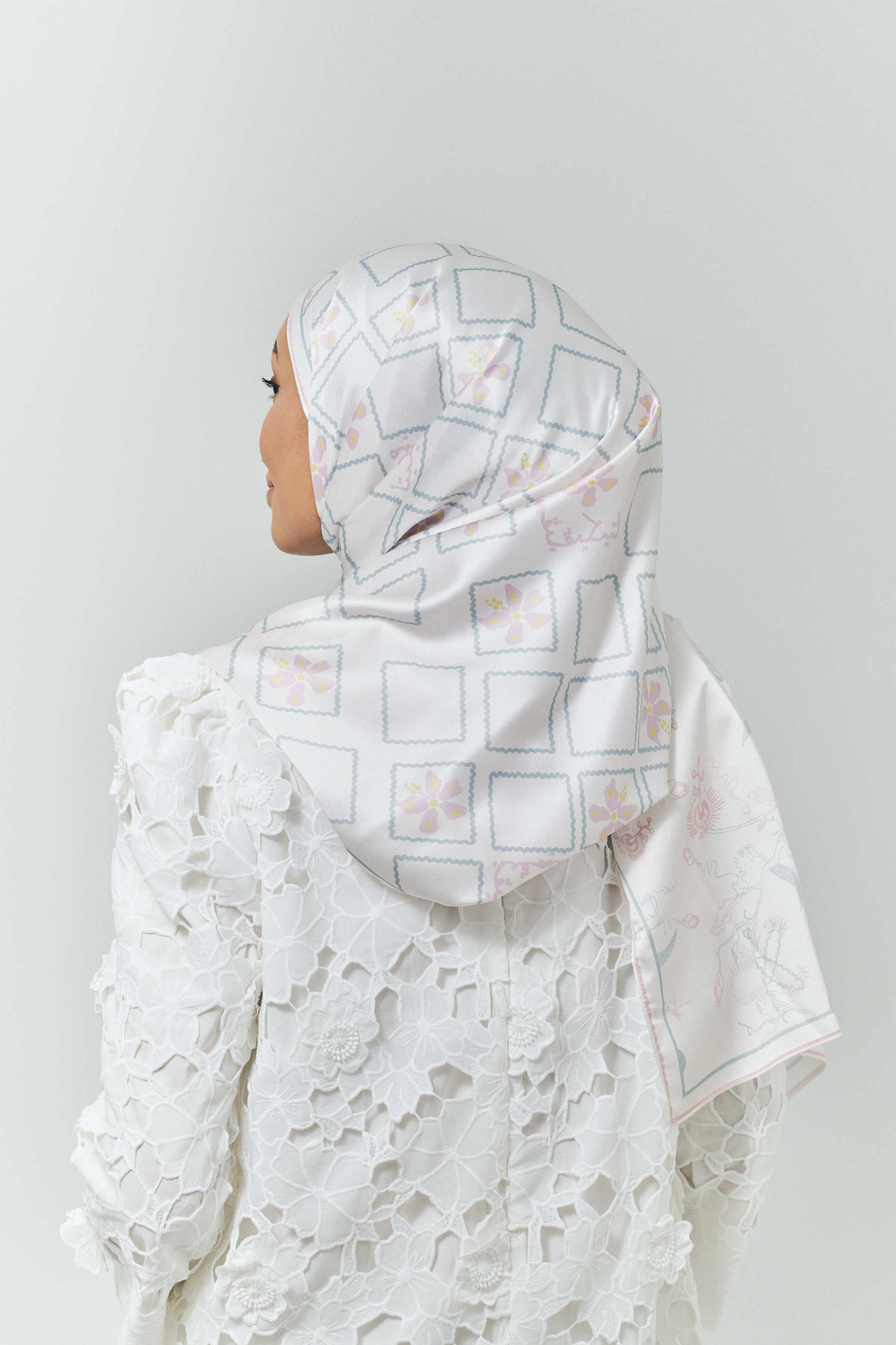 Raia Off White Satin Silk Shawl
