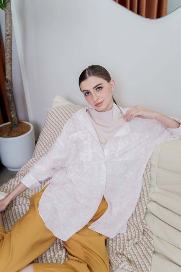 White M Square Oversized Shirt 