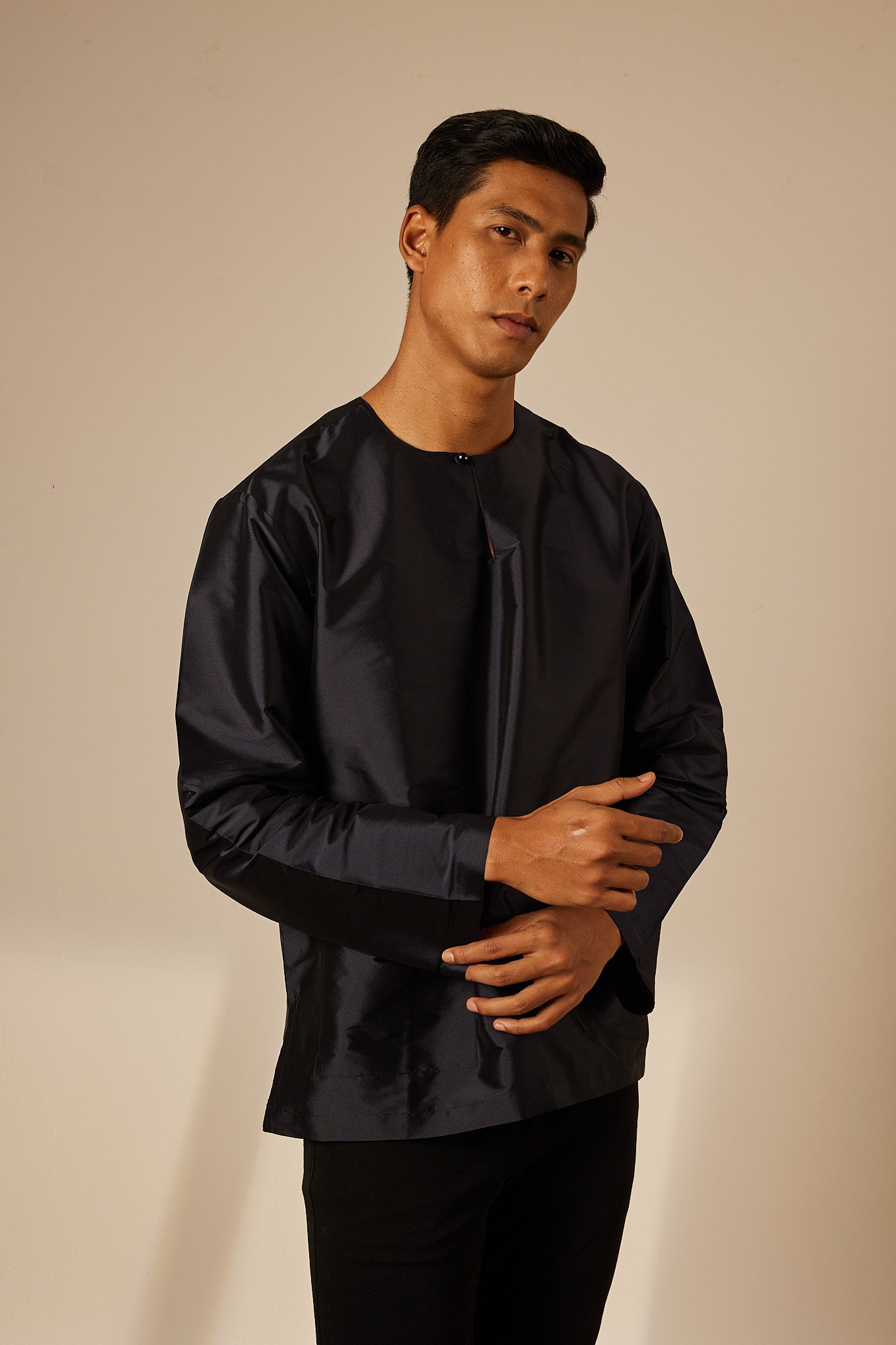 Exclusive Men's Navy Baju Melayu Top