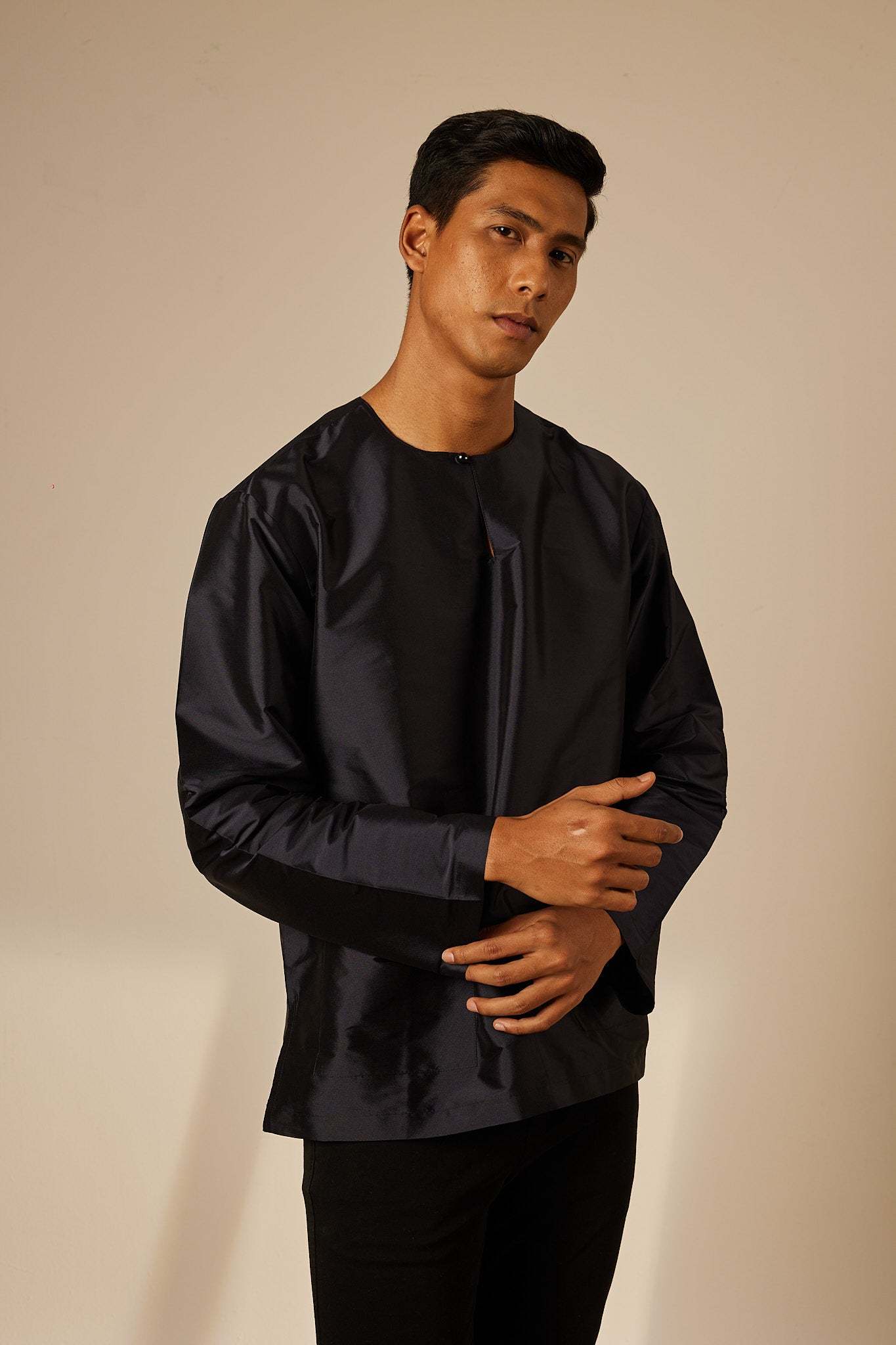 Exclusive Men's Navy Baju Melayu Top