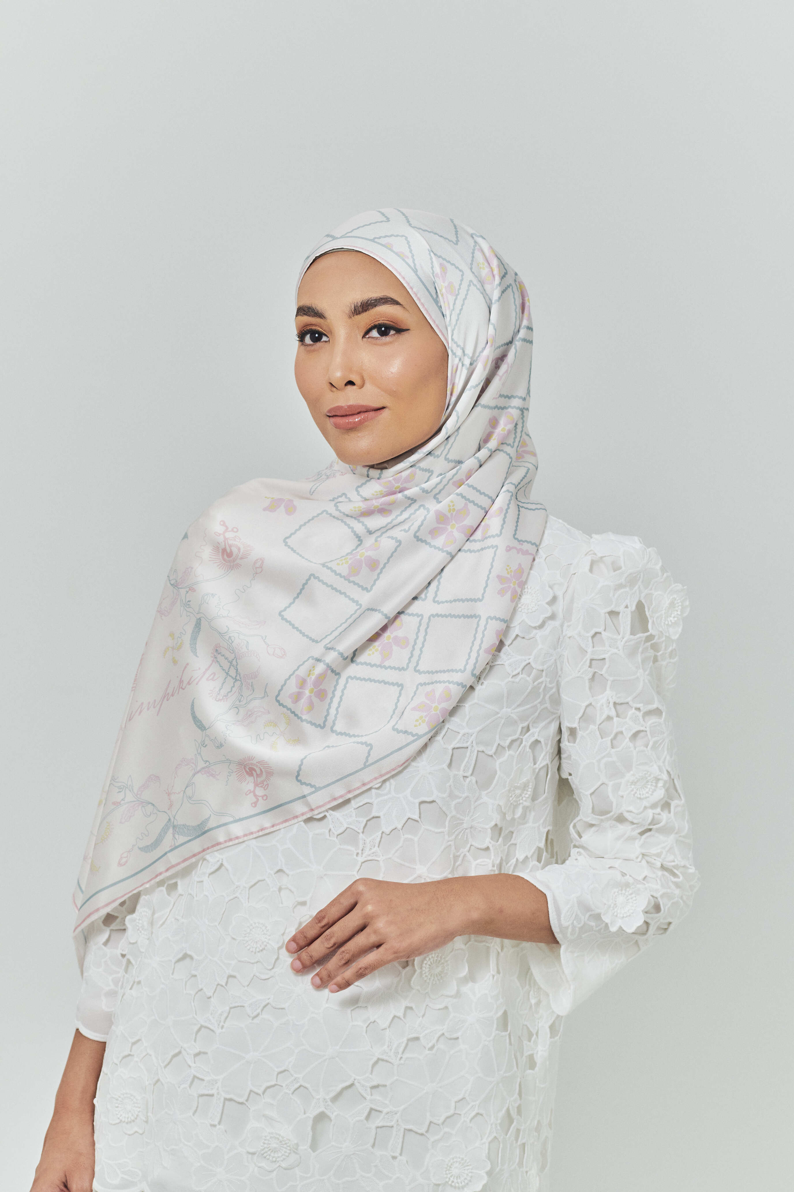 Raia Off White Satin Silk Shawl