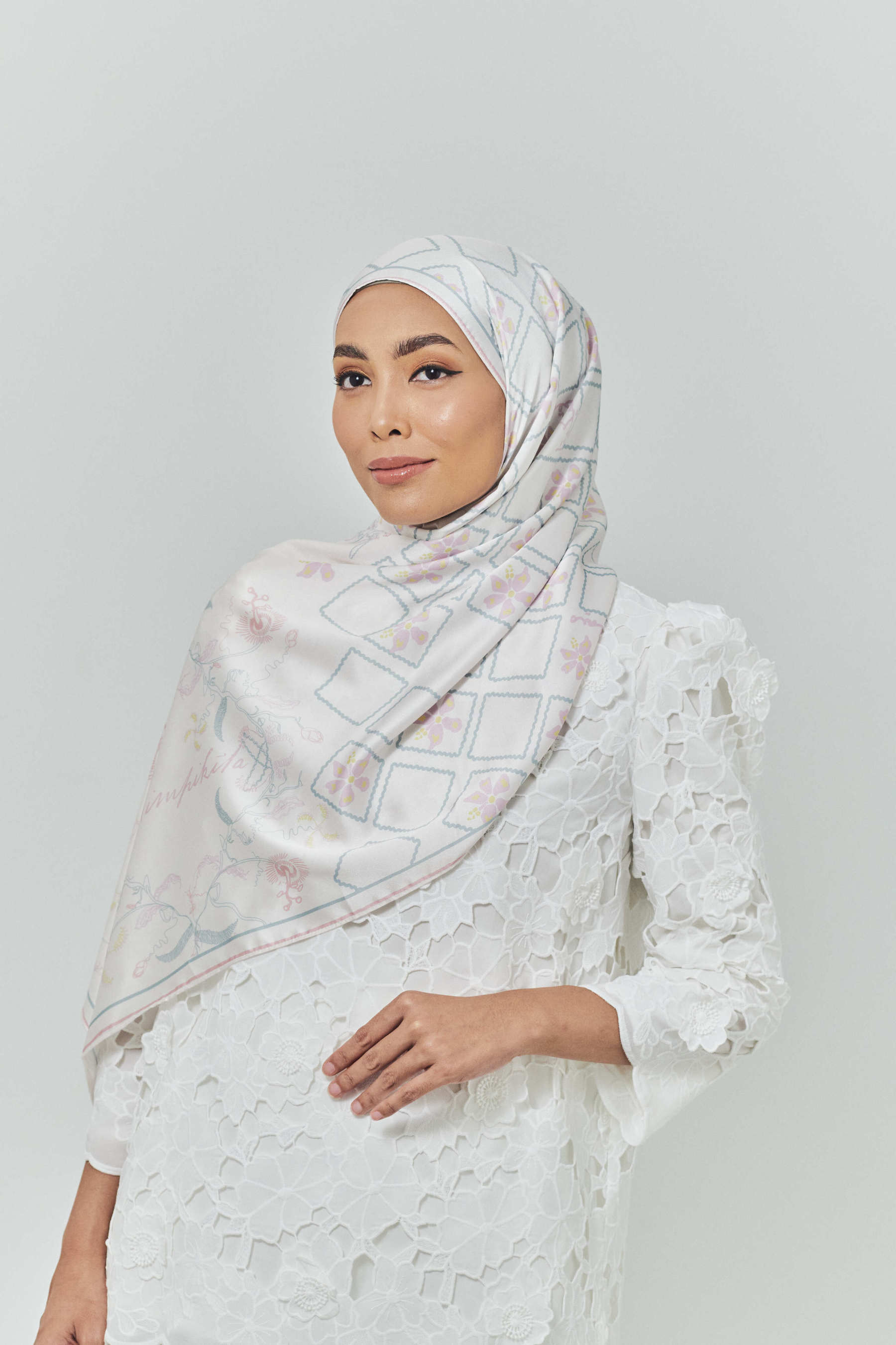 Raia Off White Satin Silk Shawl