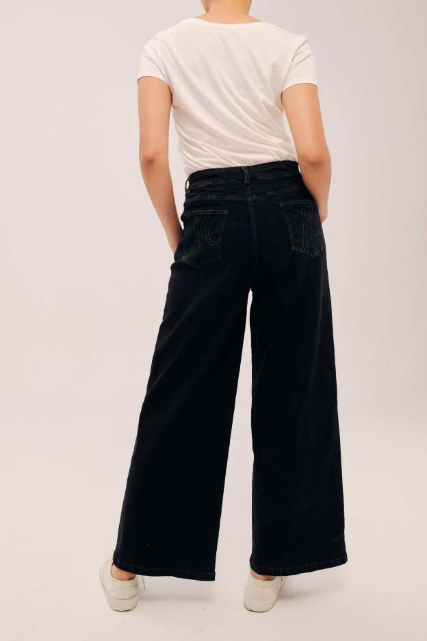 Good Black Wideleg Silhouette Jeans