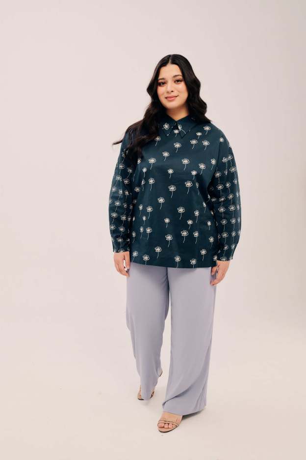 Fleurs Navy Top - Ladies Navy Floral Top