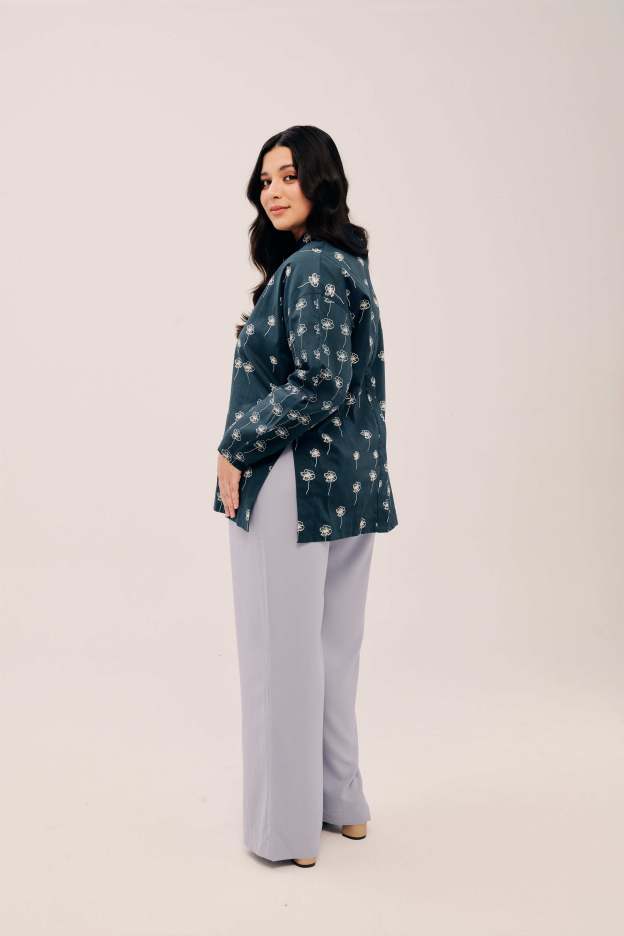 Fleurs Navy Top - Ladies Navy Floral Top