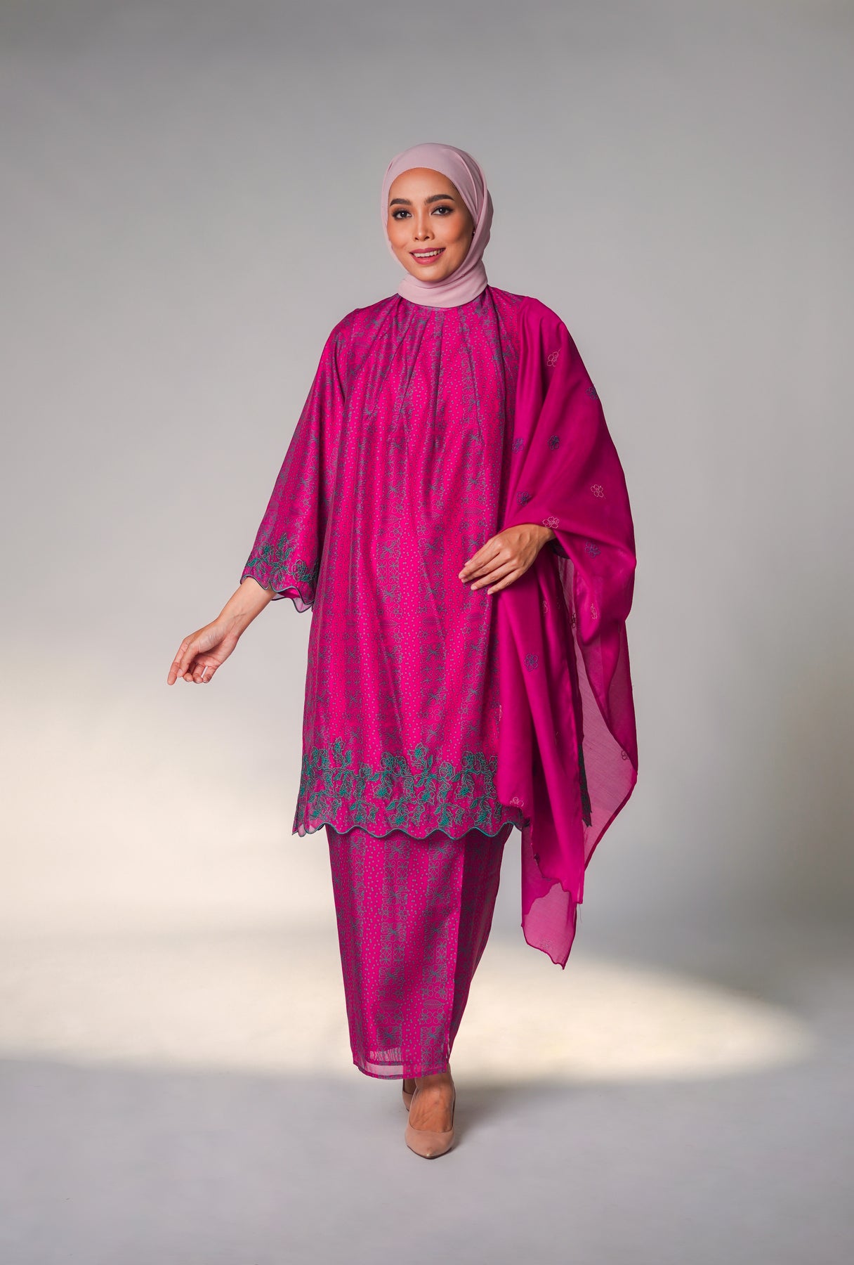Manda Fushcia Pleated Long Kurung Set