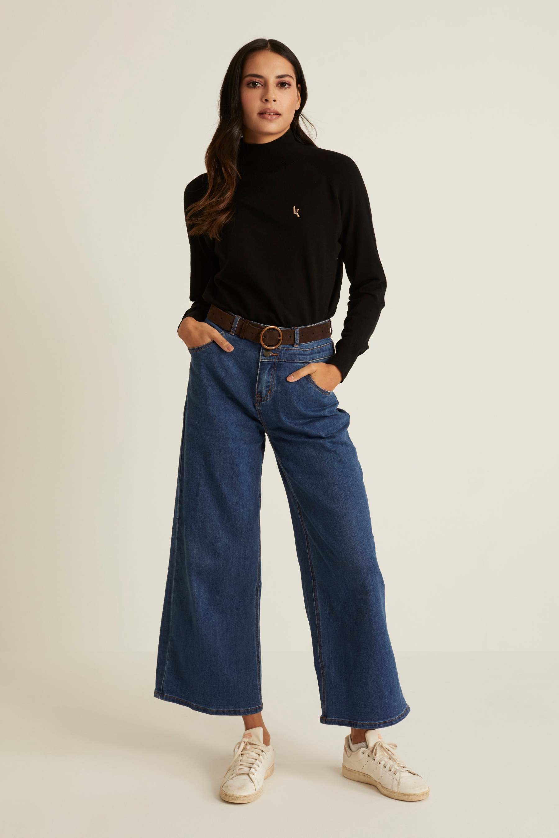 Casual Long Sleeve Black Top