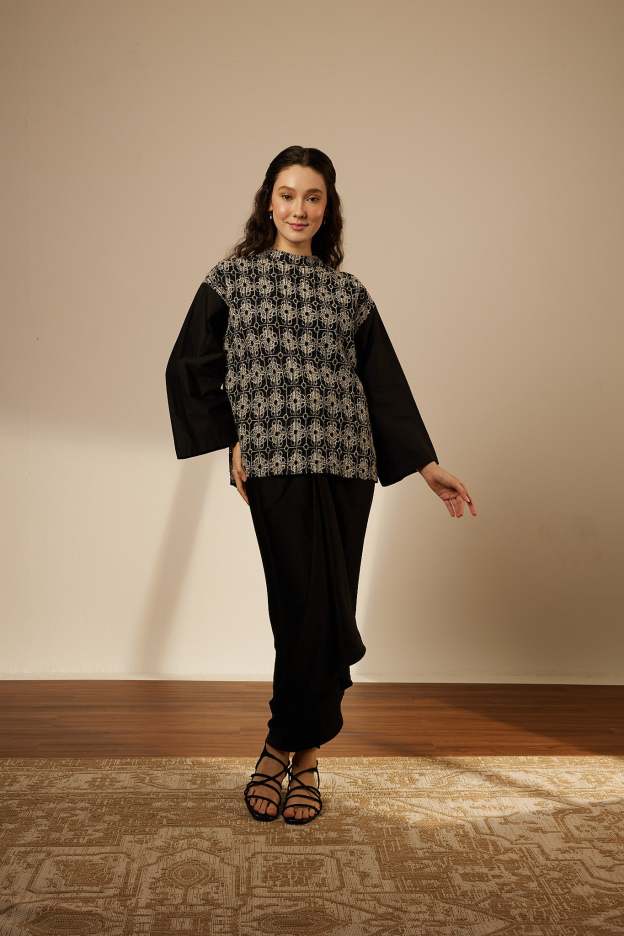 Maria Black Lace Top With Pareo Skirt