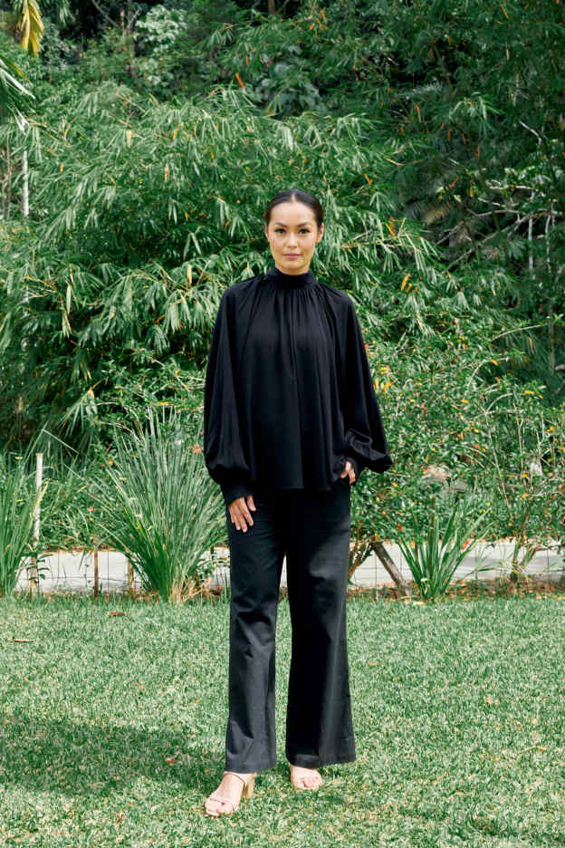 Elsie Black Long Sleeve Top