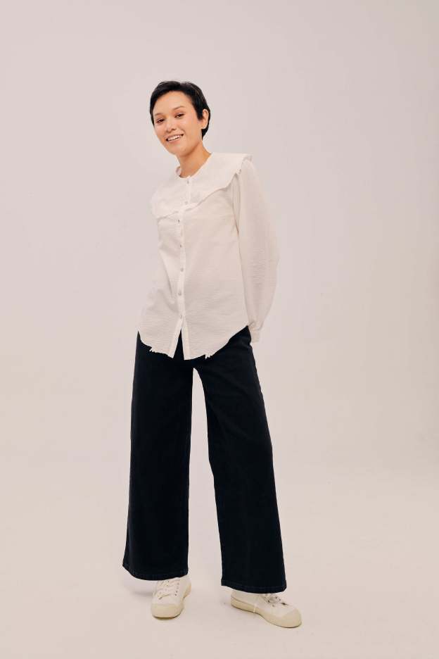 Lapel White Long Sleeve Embroidered Top