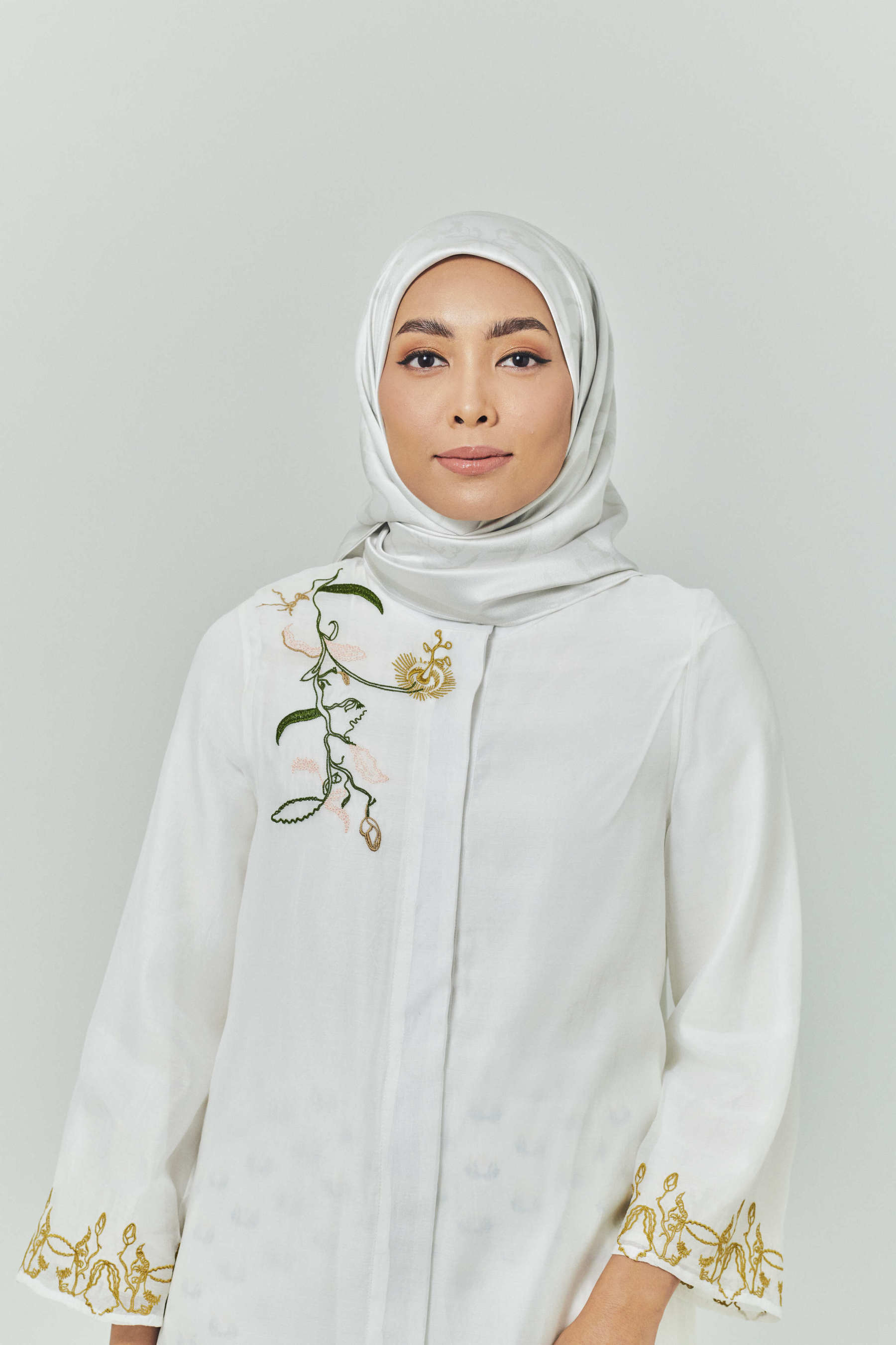 Hanna Ivory Satin Square Scarf