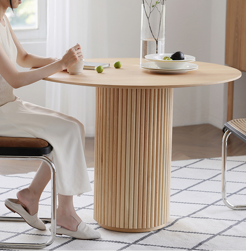 Hara Round Dining Table-Son & Bear