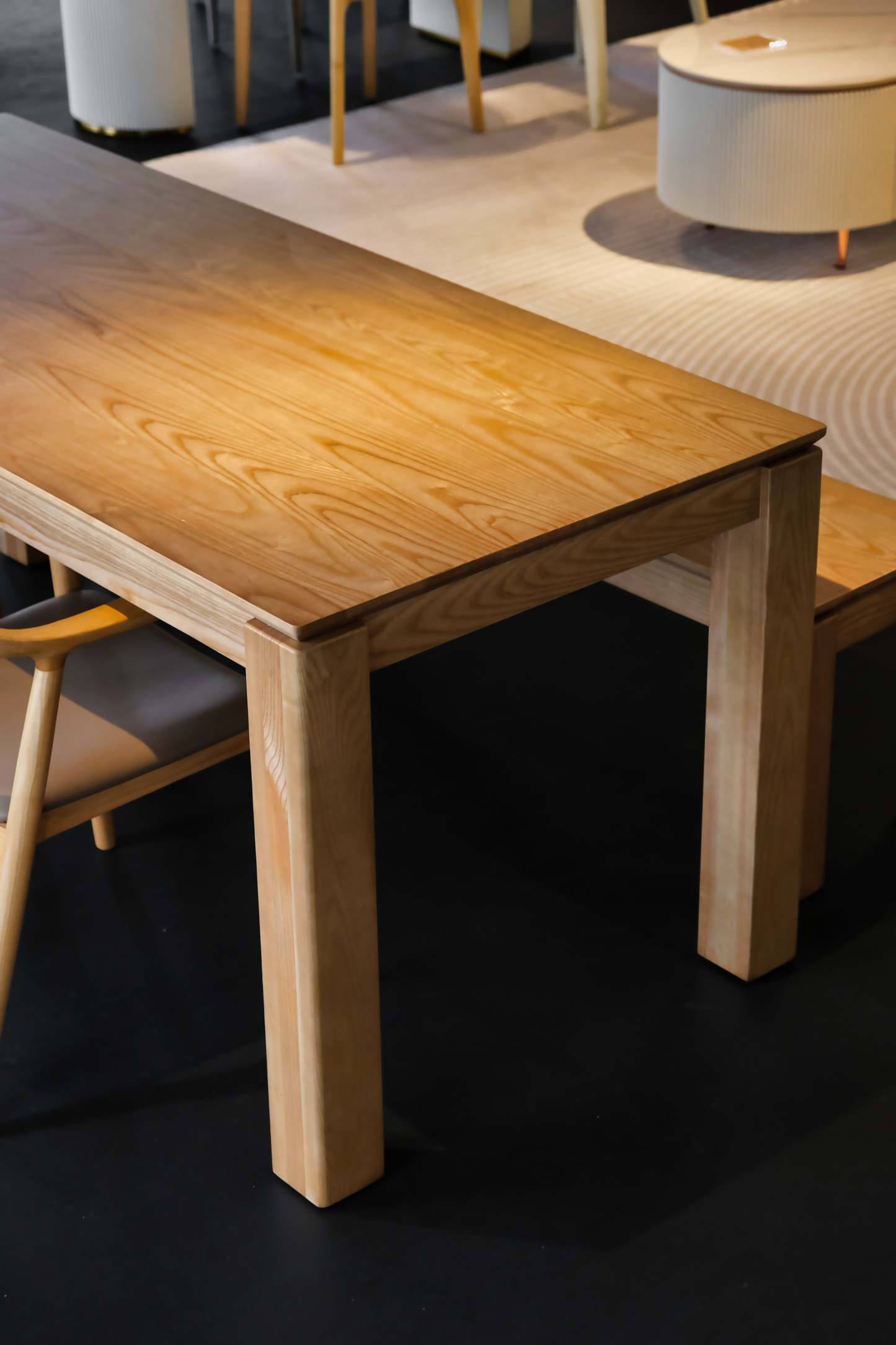 Levin Dining Table-Son & Bear