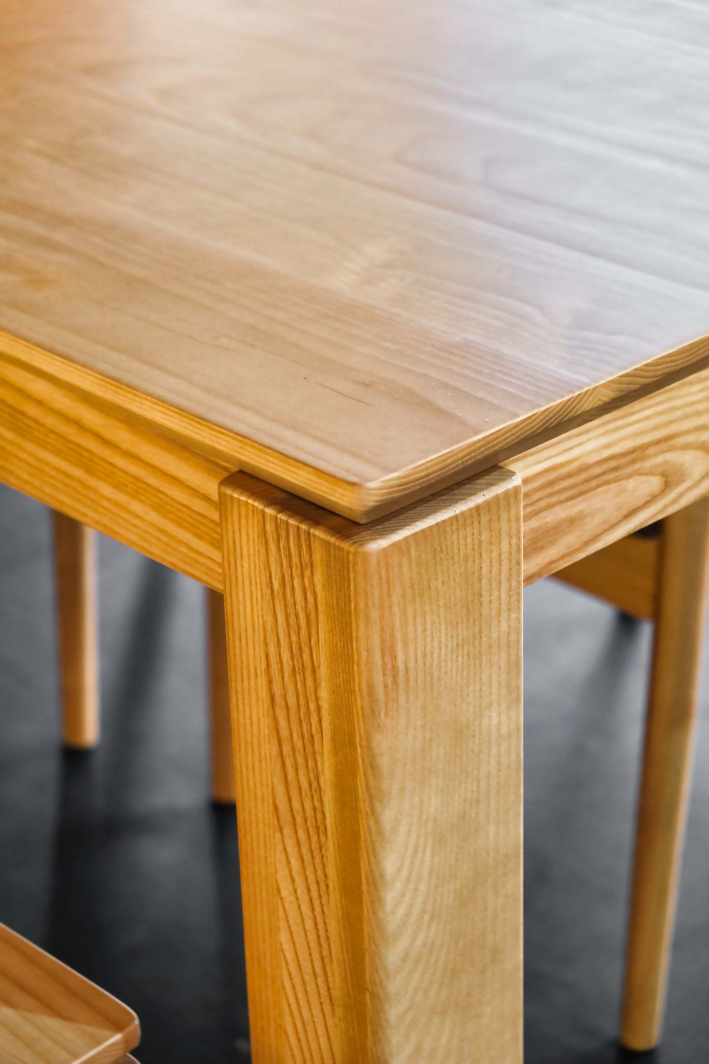 Levin Dining Table-Son & Bear