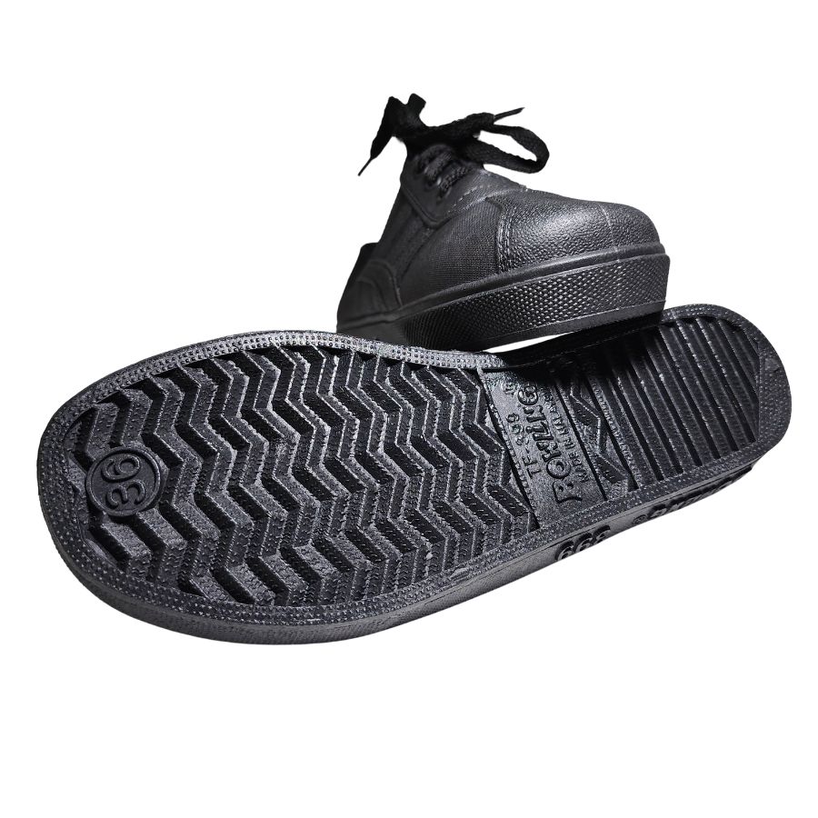Kasut Getah with Lace for Outdoor and Hiking