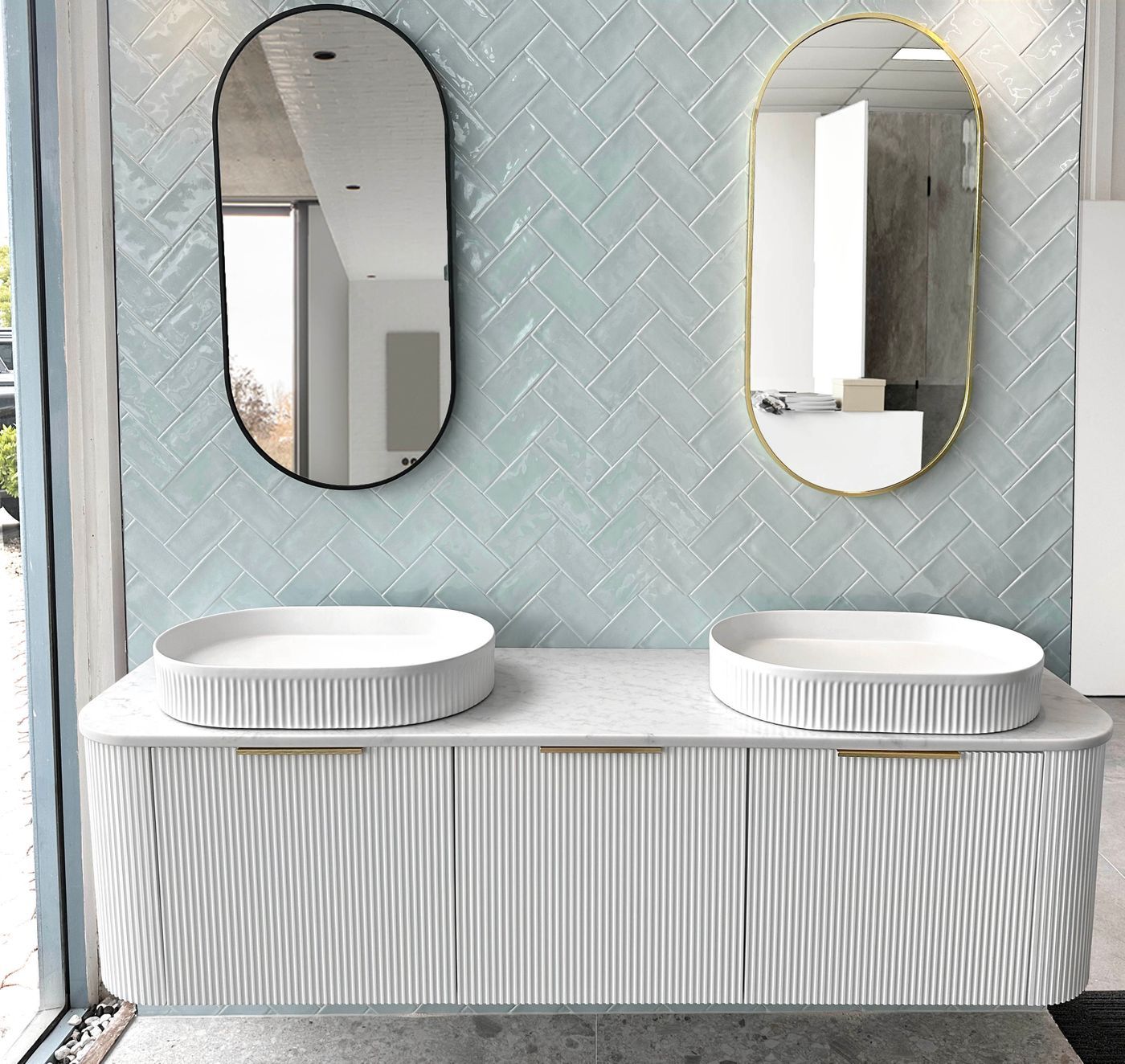 Otti BONDI White Futed Curve Vanity