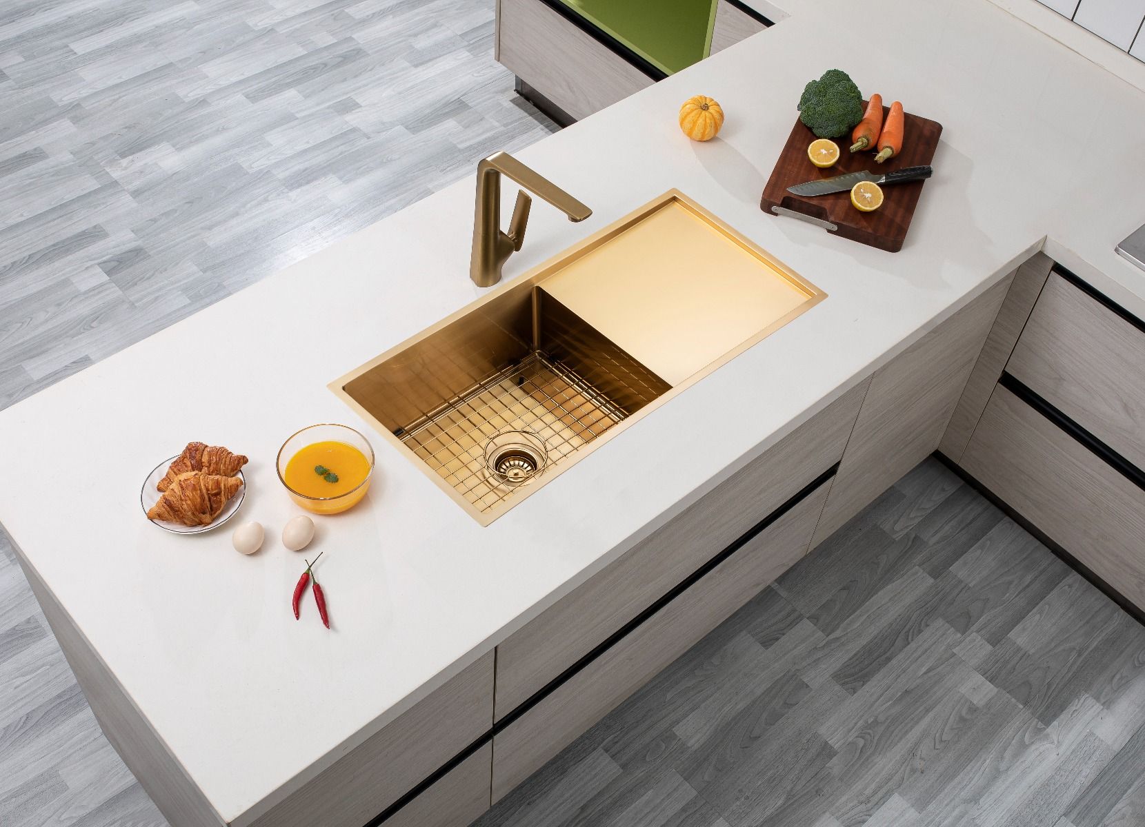 304 Stainless Steel Brushed Gold PVD Coating Single Bowl Kitchen Sink with Drainer(Round Edges,with Bottom Tray)960*450*230mm