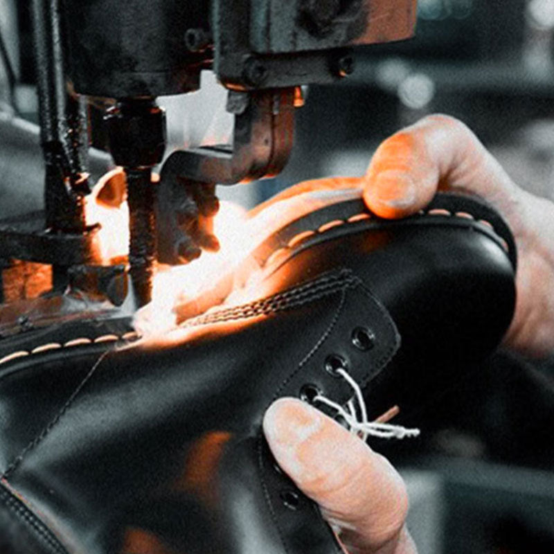 高幫皮靴子黑色英倫中幫工裝加絨鞋