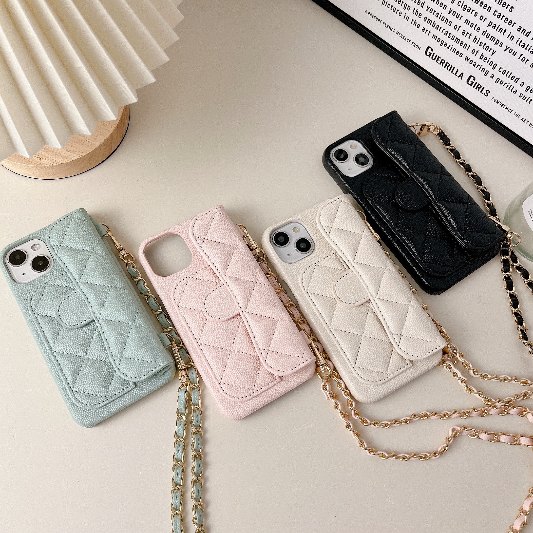 モードな最新iPhone Xケース | Numero TOKYO