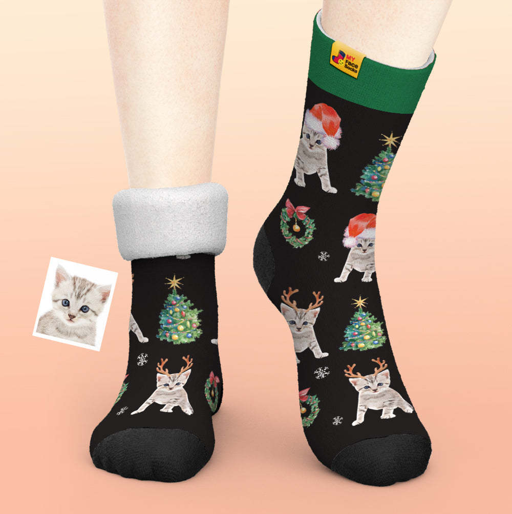 カスタム厚手フェイスソックス-写真入れ名入れ可能なオリジナル秋冬用暖かいクリスマス靴下プレゼント-サンタ帽子をかぶったかわいいネコ