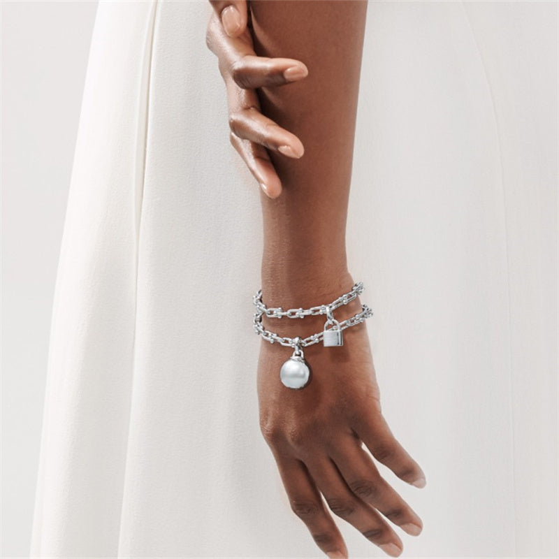 Tiffany＆Co. ティファニー ハードウェア スモールラップ ブレスレット ティファニー ハードウェア ラップ ブレスレット スターリング